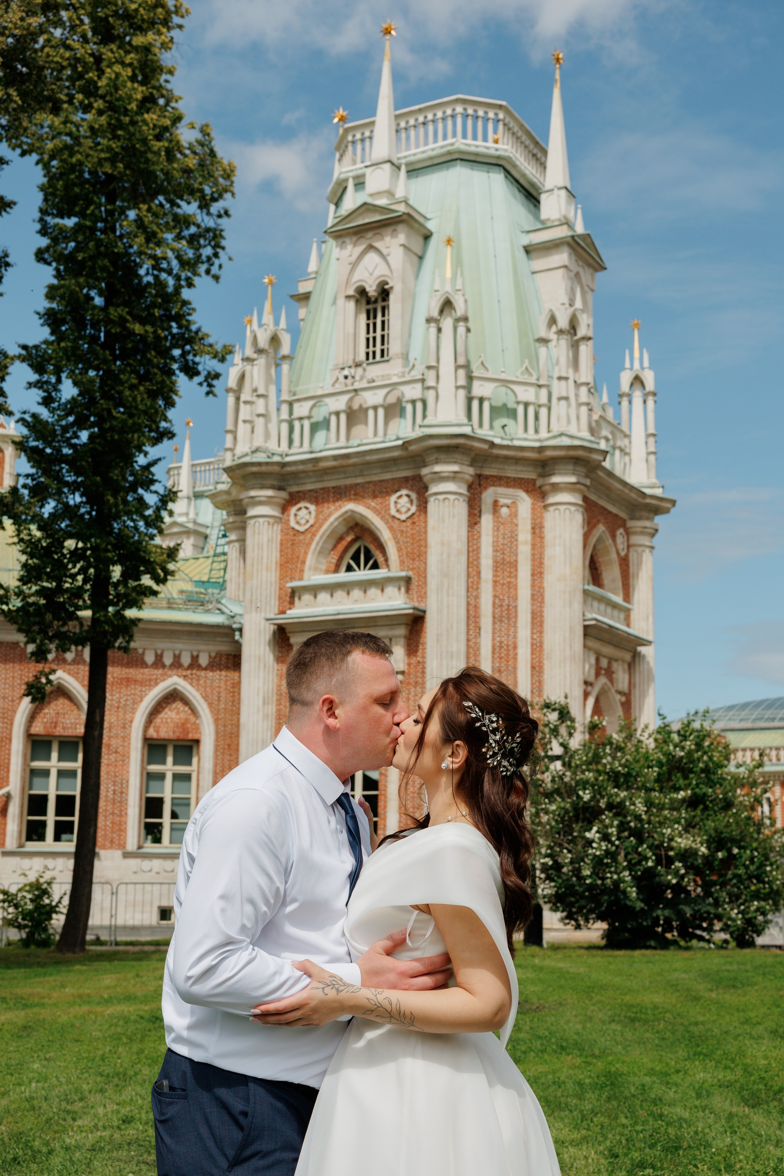 Свадебная фотосессия в Царицыно. Свадебная съёмка в Москве