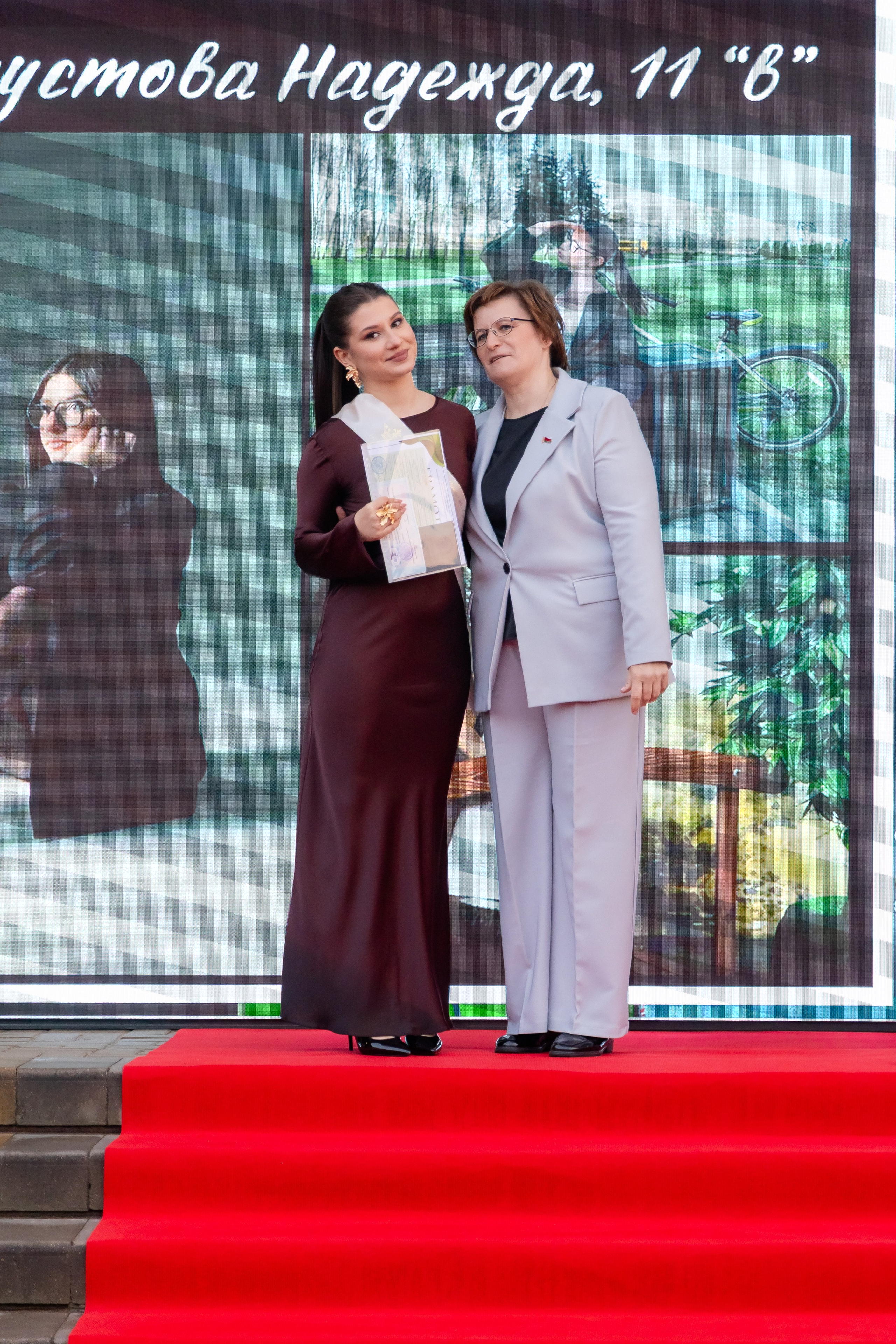 Школьный выпускной 2025 год в Минске, Беларуси. Свадебный фотограф в Минске/Беларуси Сергей Спиридонов