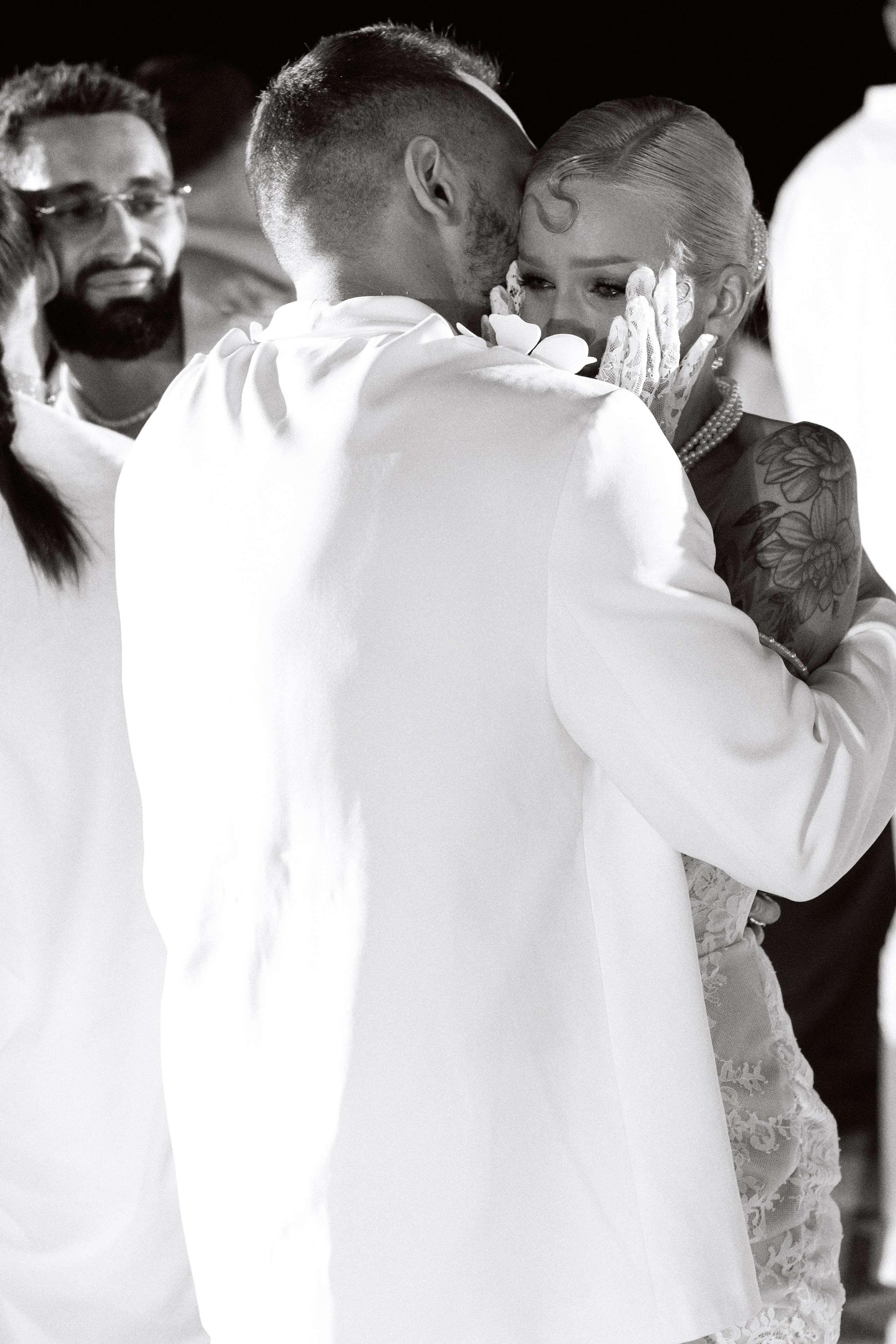 «Ты мой случайный космос в скучном небе». Свадебный фотограф Сочи Москва Дубай Снежана Магрин