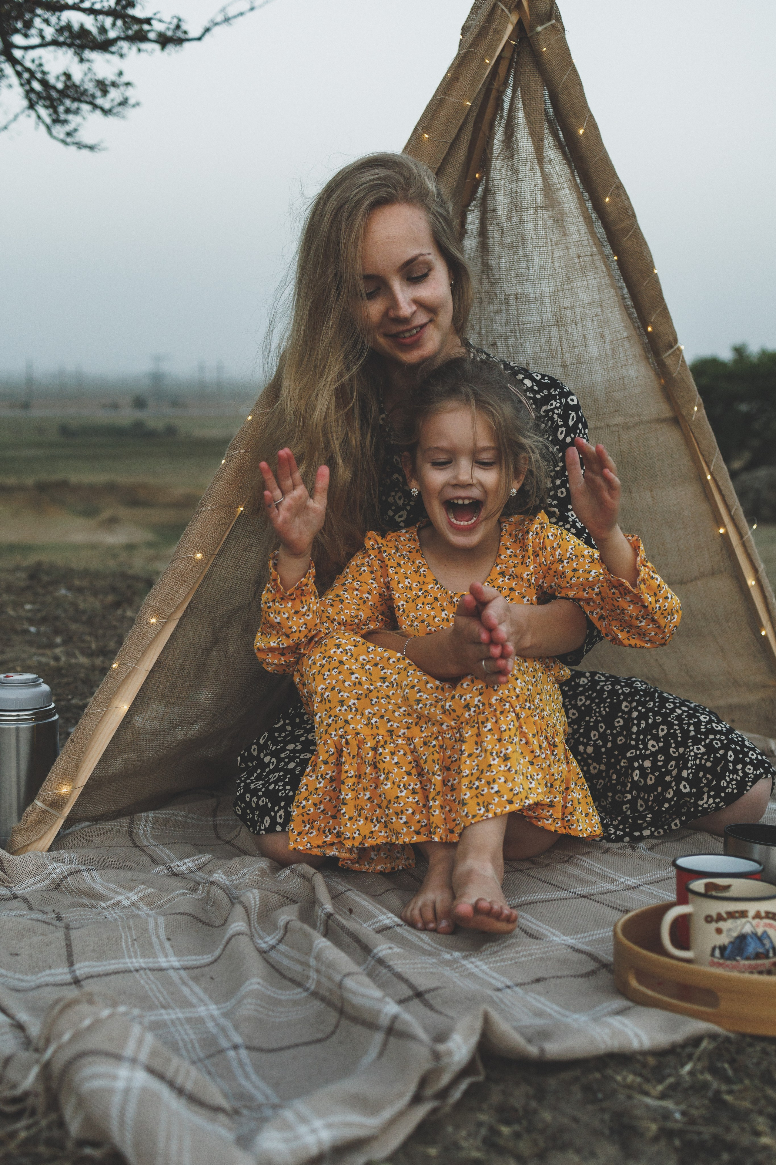 Пикник со светящимся шалашом. Фотограф в Дагестане Кира Молькова
