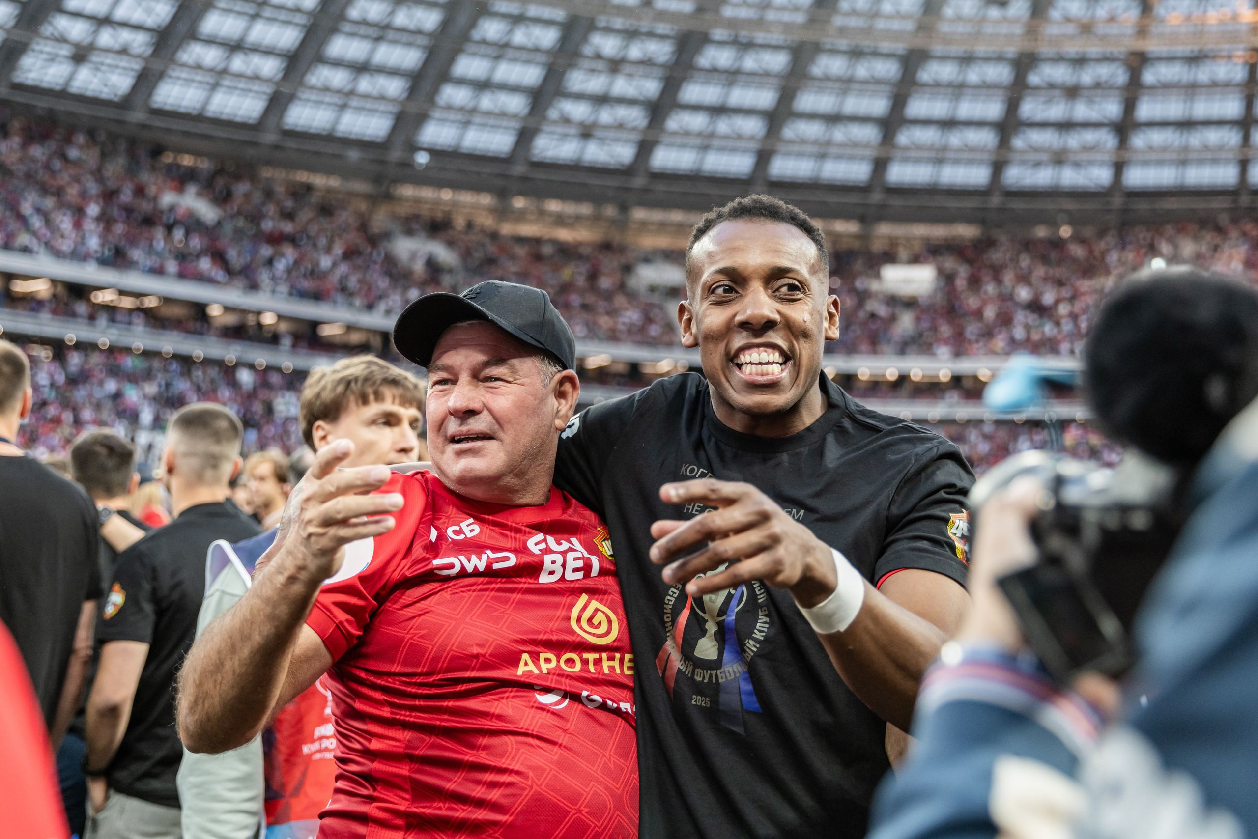 Футбол. Наталья Летунова — репортажный фотограф