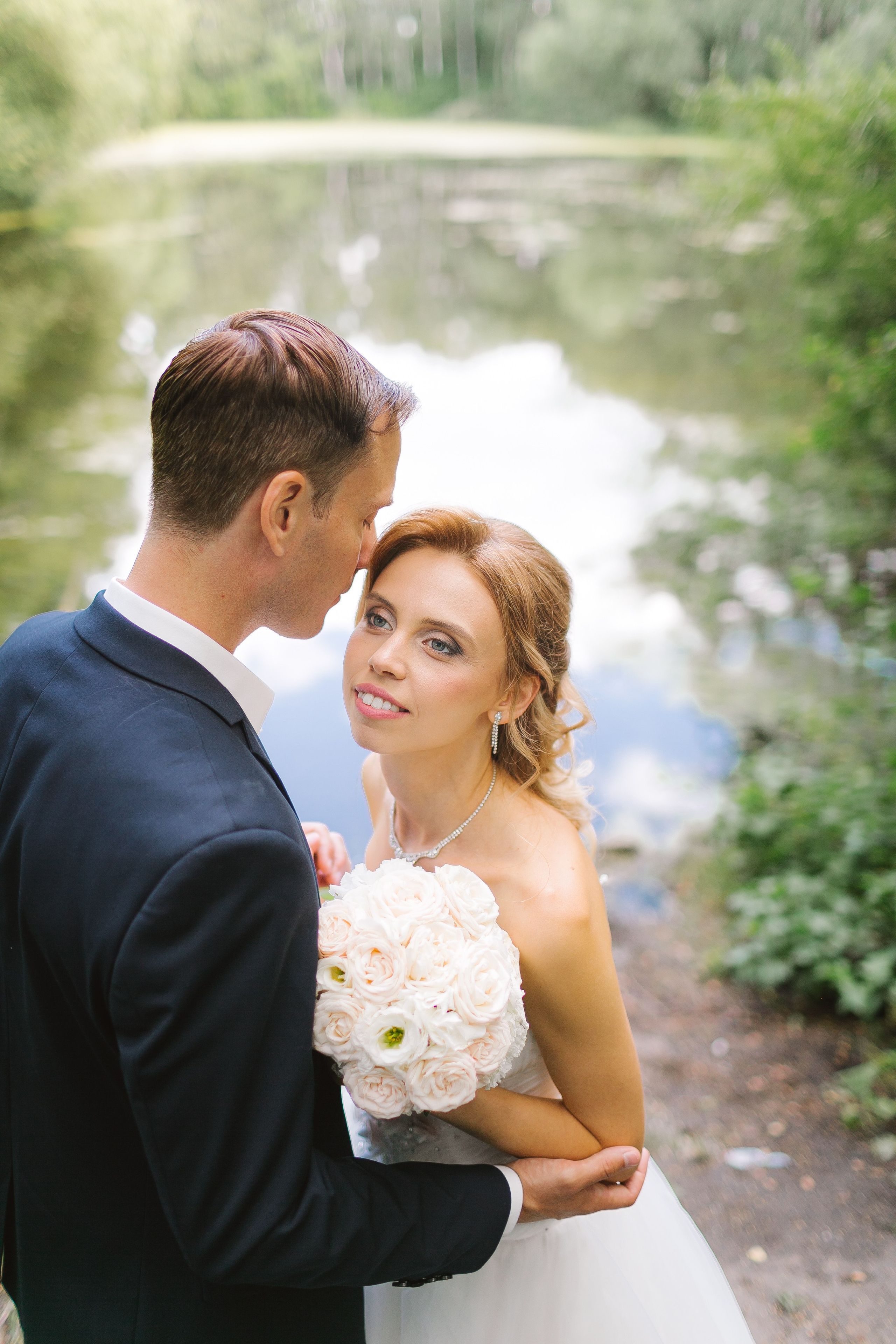 Свадебная прогулка в Ярославле. Свадебный и репортажный фотограф в Ярославле и Санкт-Петербурге Роман Микрюков