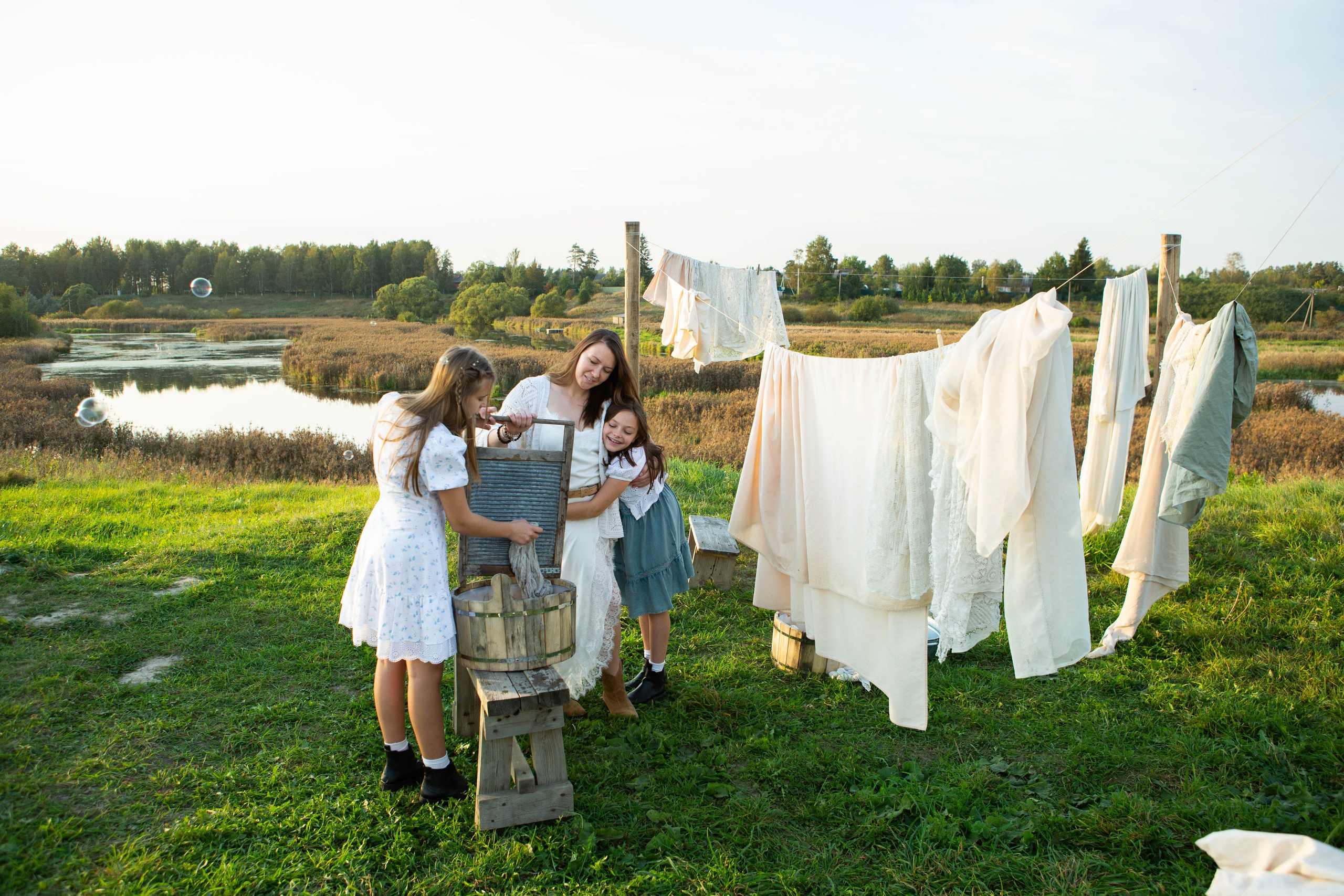 Семейная фотосессия на берегу реки Ижора (город КОЛПИНО). Семейный и детский фотограф в СПБ, Пушкин, Колпино, Славянка, Тосно