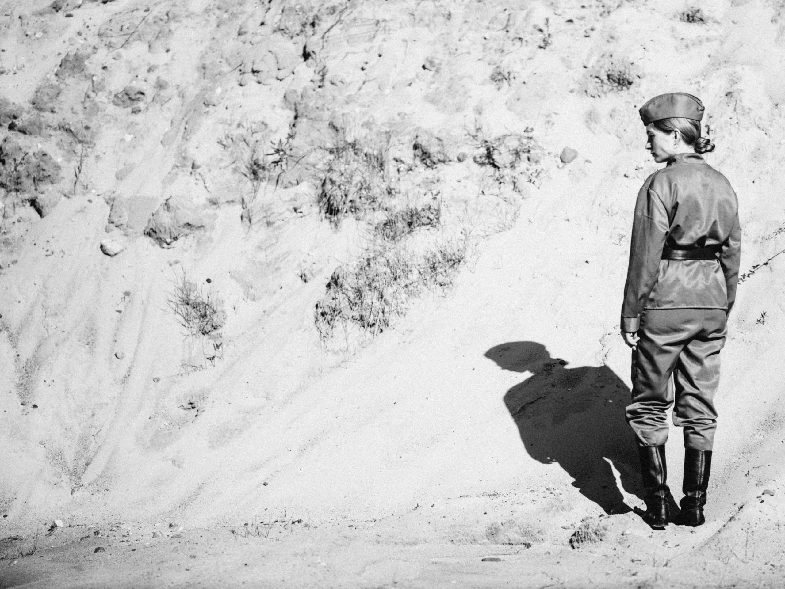 Девушка в форме. Наталия Клевинскас портретный фотограф в Костроме