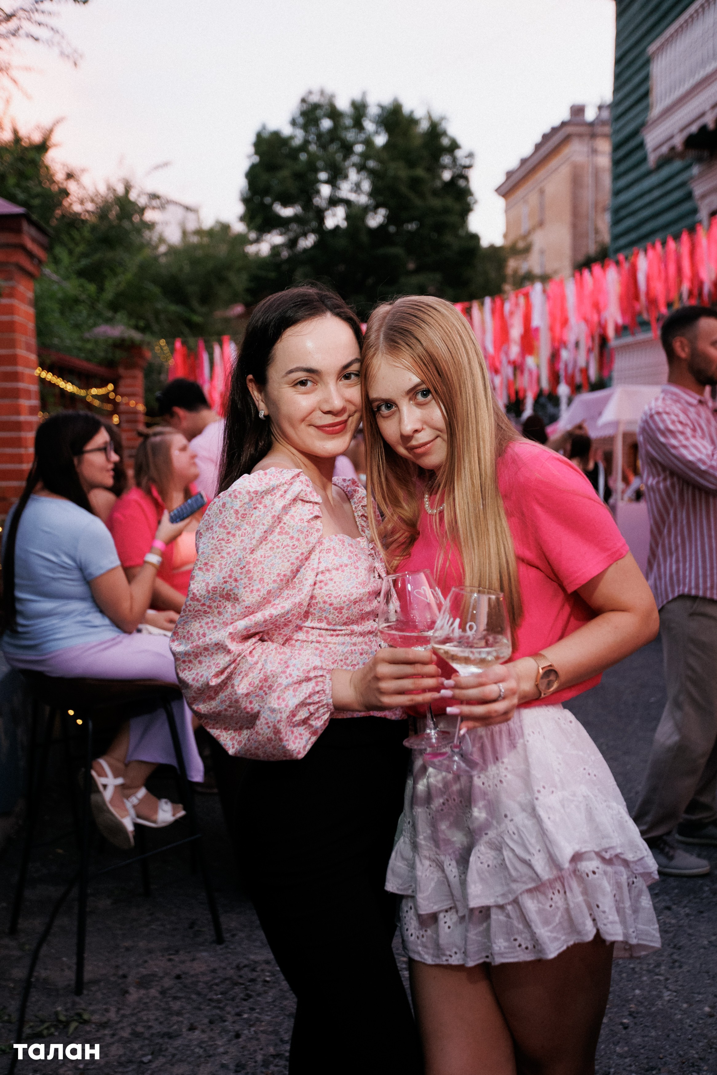 ВИНОТЕКА [бар+магаз] — BIRTHDAY PARTY. СВОИ. ФОТООТЧЕТЫ-СОБЫТИЯ-МЕСТА