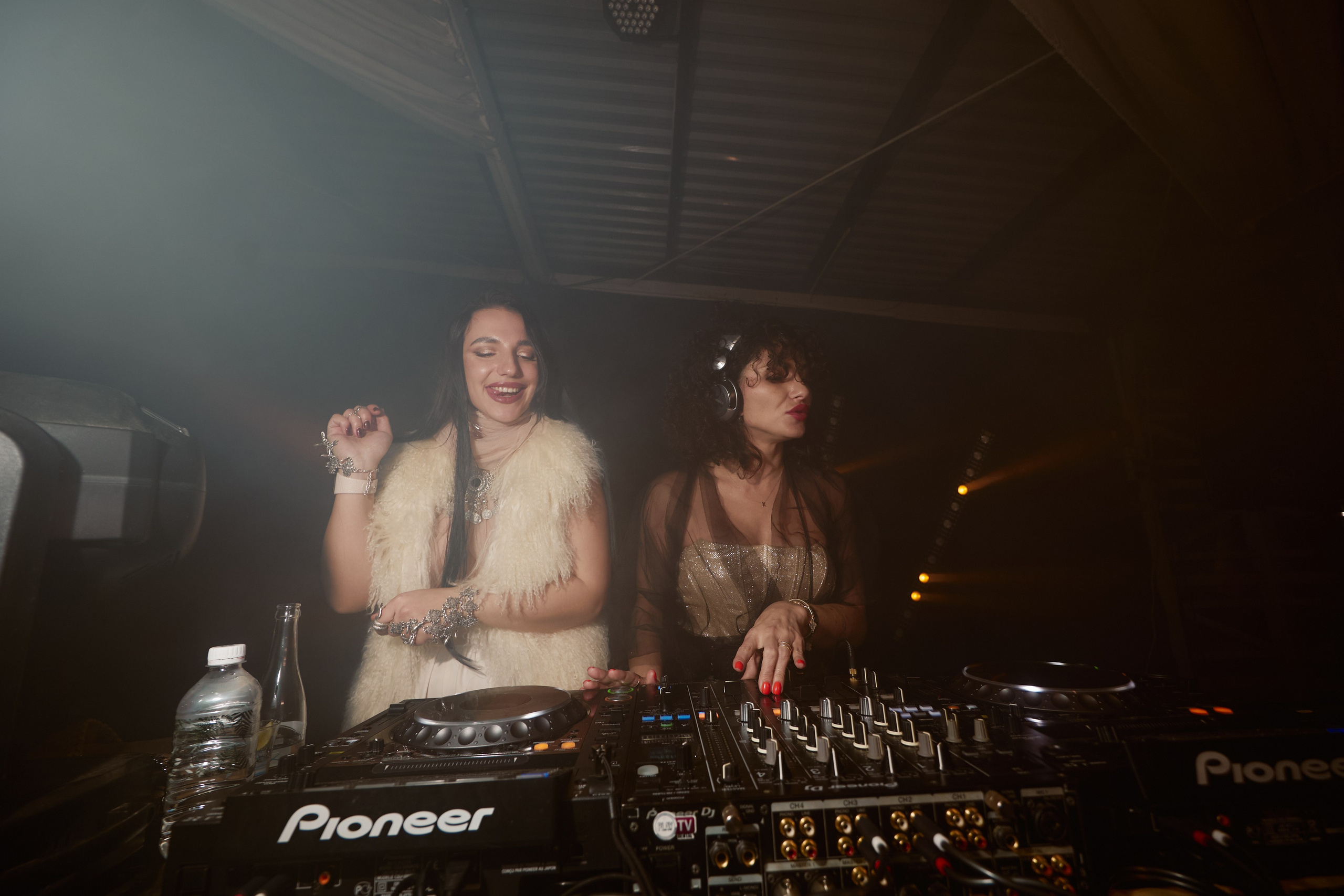 ILLEGAL FRIENDS — MIRAGE [PART III]. СВОИ. ФОТООТЧЕТЫ-СОБЫТИЯ-МЕСТА