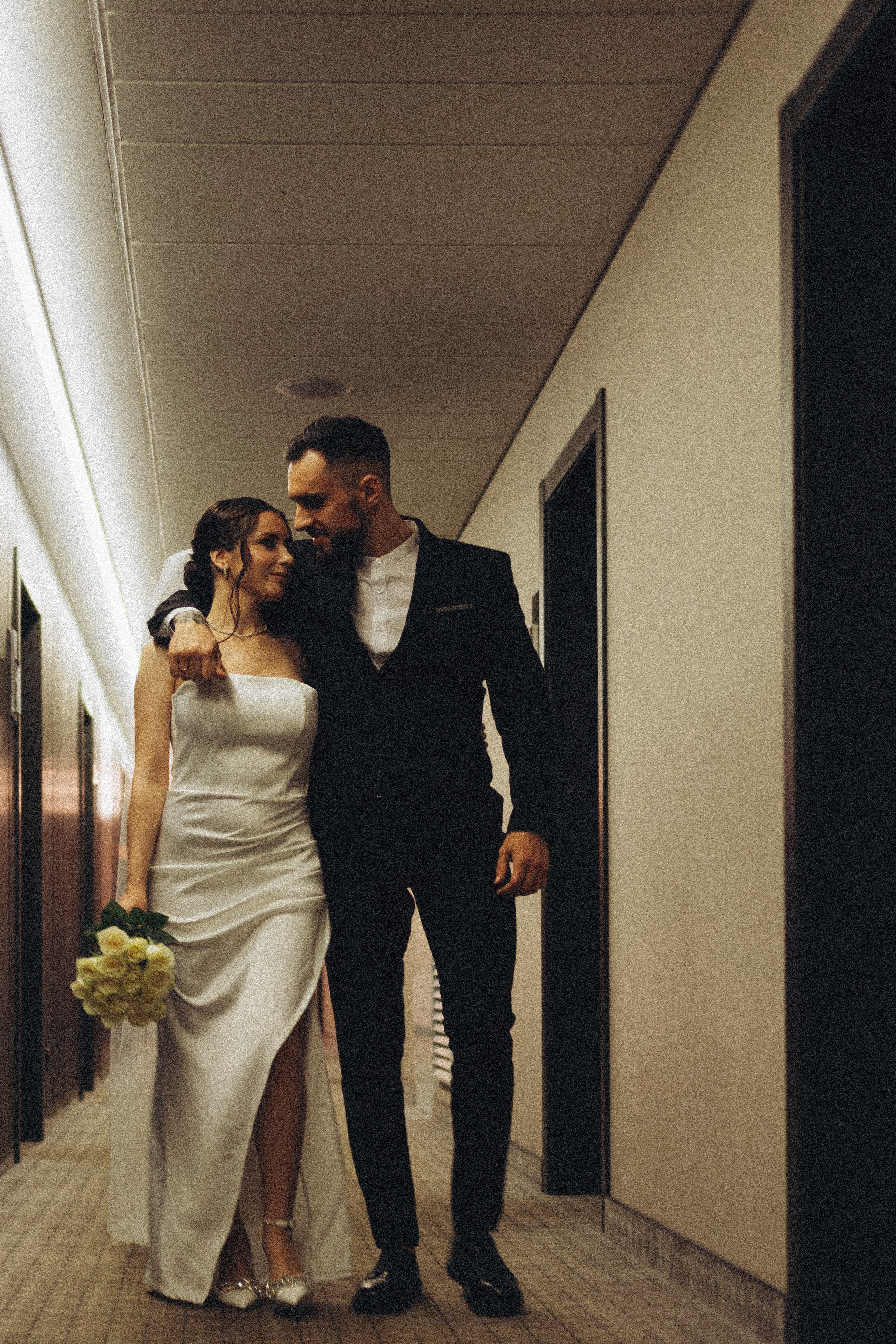 СВАДЕБНАЯ СЬЕМКА СБОРОВ ЖЕНИХА И НЕВЕСТЫ В ОТЕЛЕ И ТАКЖЕ ФОТОСЕССИИЯ В ОТЕЛЕЕ МЕГАПОЛИС БРЯНСК. Профессиональный фотограф, Санкт-Петербург — Виктория Богомолова