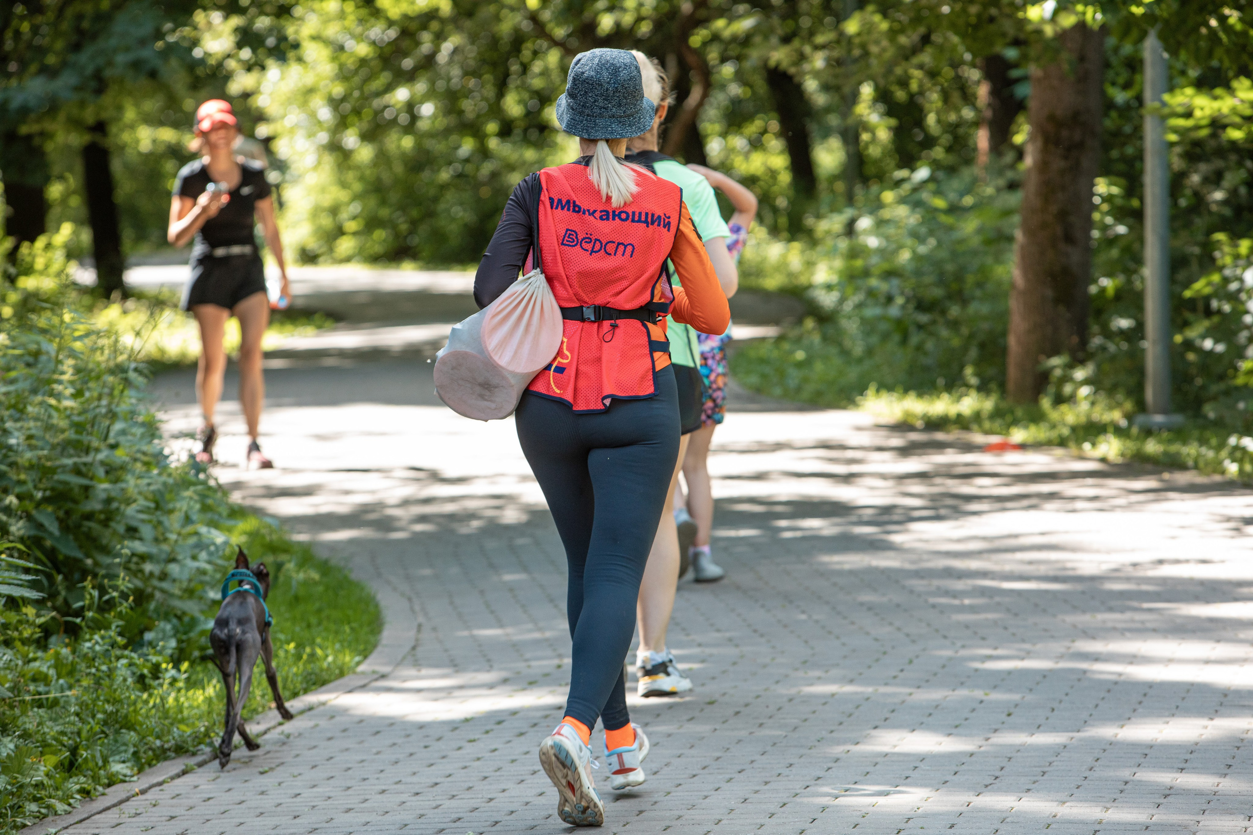 109 забег 5 вёрст Северное Тушино, 22.06.24. Фотограф Сергей Ловкий