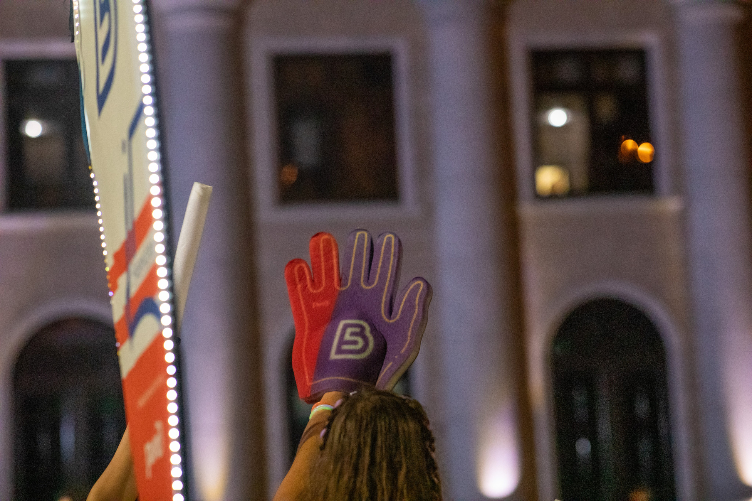 Самая крутая поддержка Ночного забега от 5 вёрст 03.08.24. Фотограф Сергей Ловкий