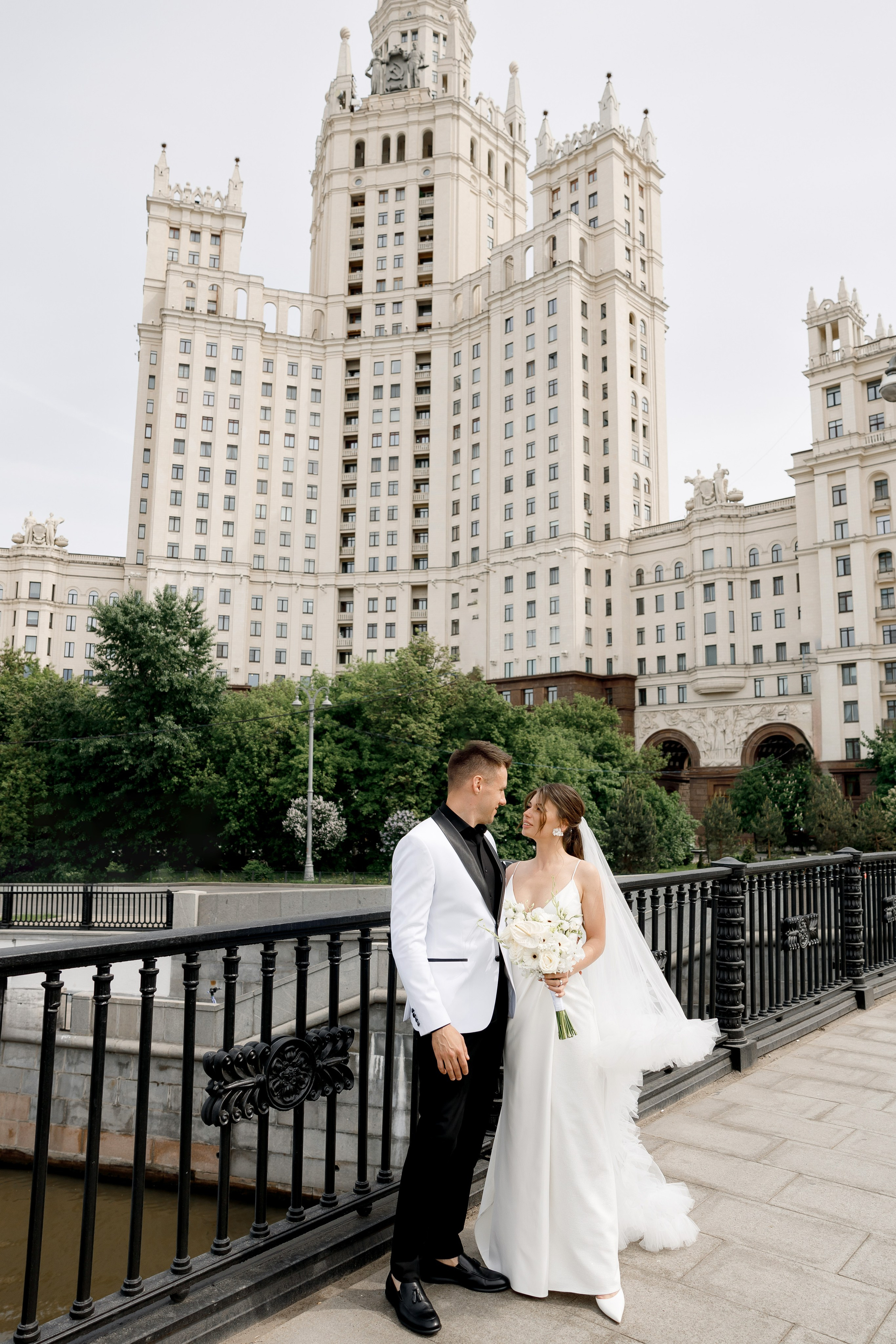 Свадьба в отеле Мовенпик и роспись в Регистрация брака в особняке «Роял». Свадебный фотограф в Москве и Санкт-Петербурге Денис Ходюков