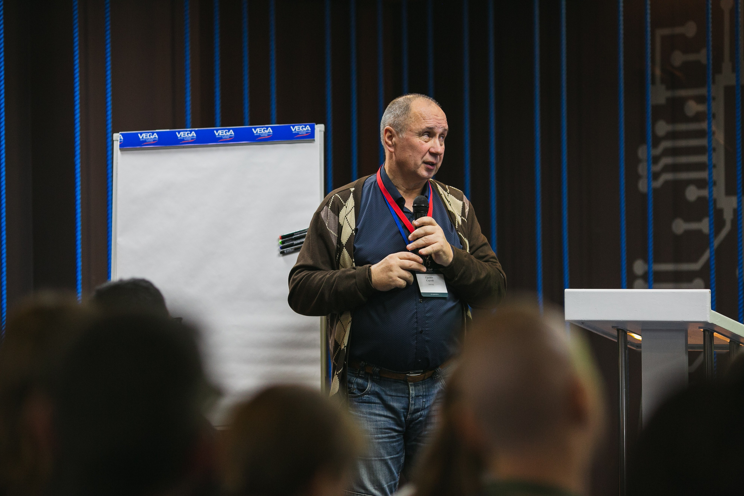 Деловые мероприятия. Профессиональный фотограф Евгений Земцов в Москве. Контент съемка, репортаж мероприятий, бизнес портреты