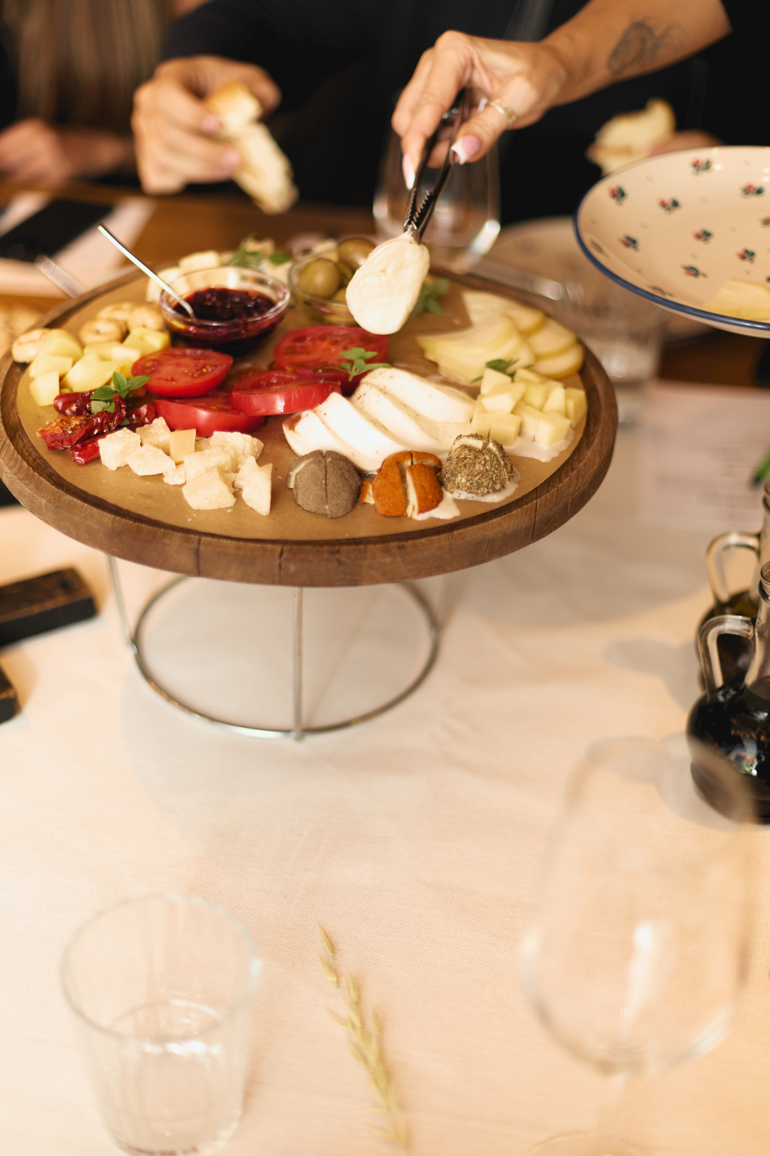 Гастроужин в Сыроварне. Профессиональный фотограф в Екатеринбурге — Виолетта Бунос