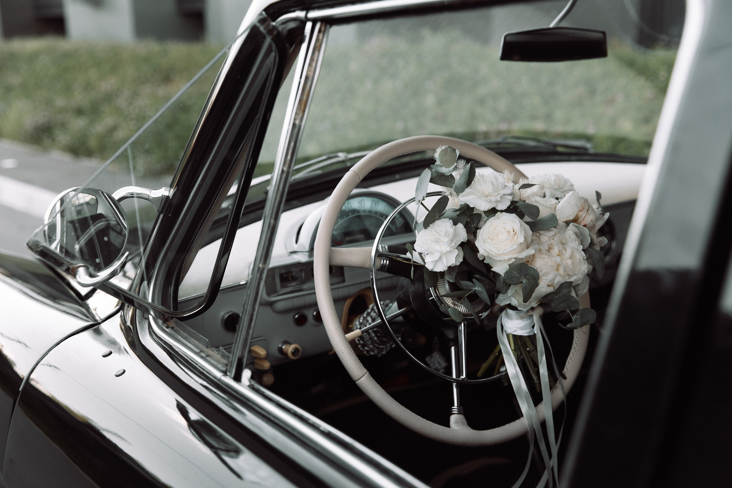 Необычная идея для утра невесты и фотосессия с ретро волгой. Свадебный и портретный фотограф в Сыктывкаре и в Москве Новосельцева Алена