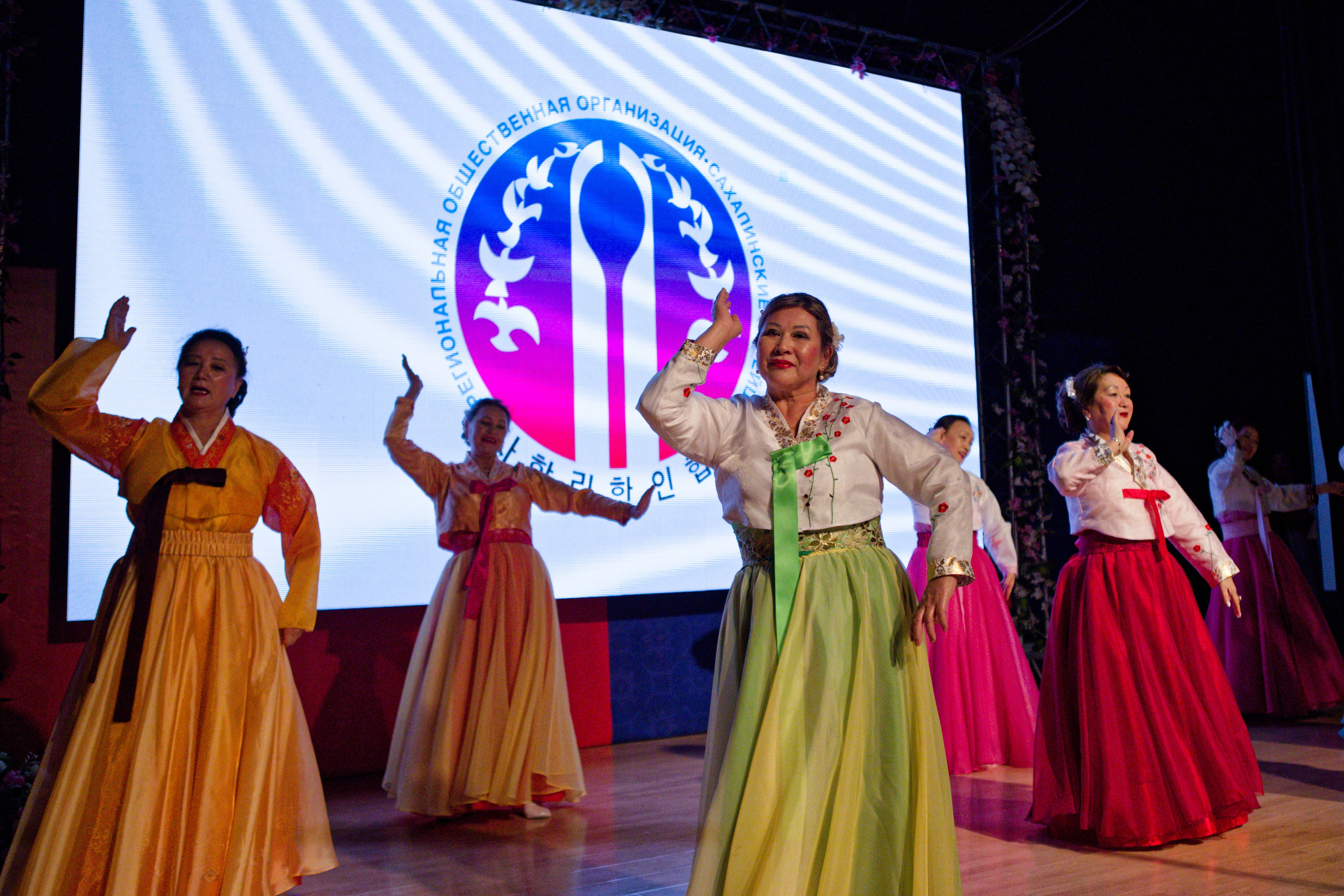 Новый Год по лунному календарю. Кутузов Евгений Фотограф в Южно-Сахалинске