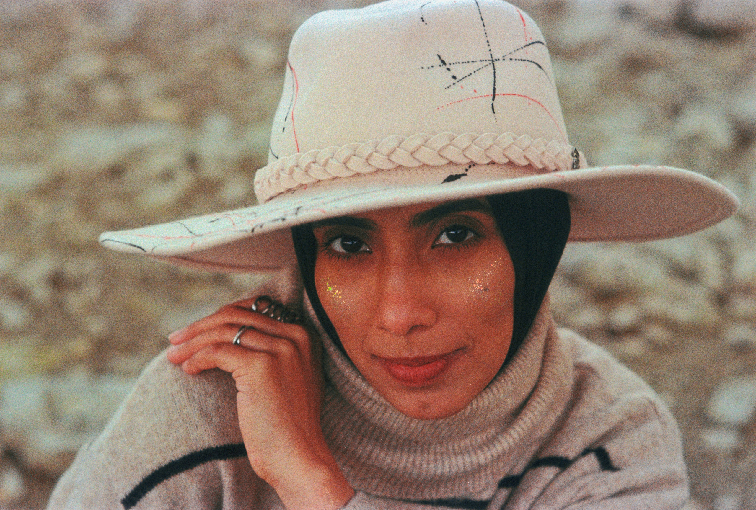 N2. Стилист и плёночный фотограф Анастасия Шлокова в Санкт-Петербурге и Москве