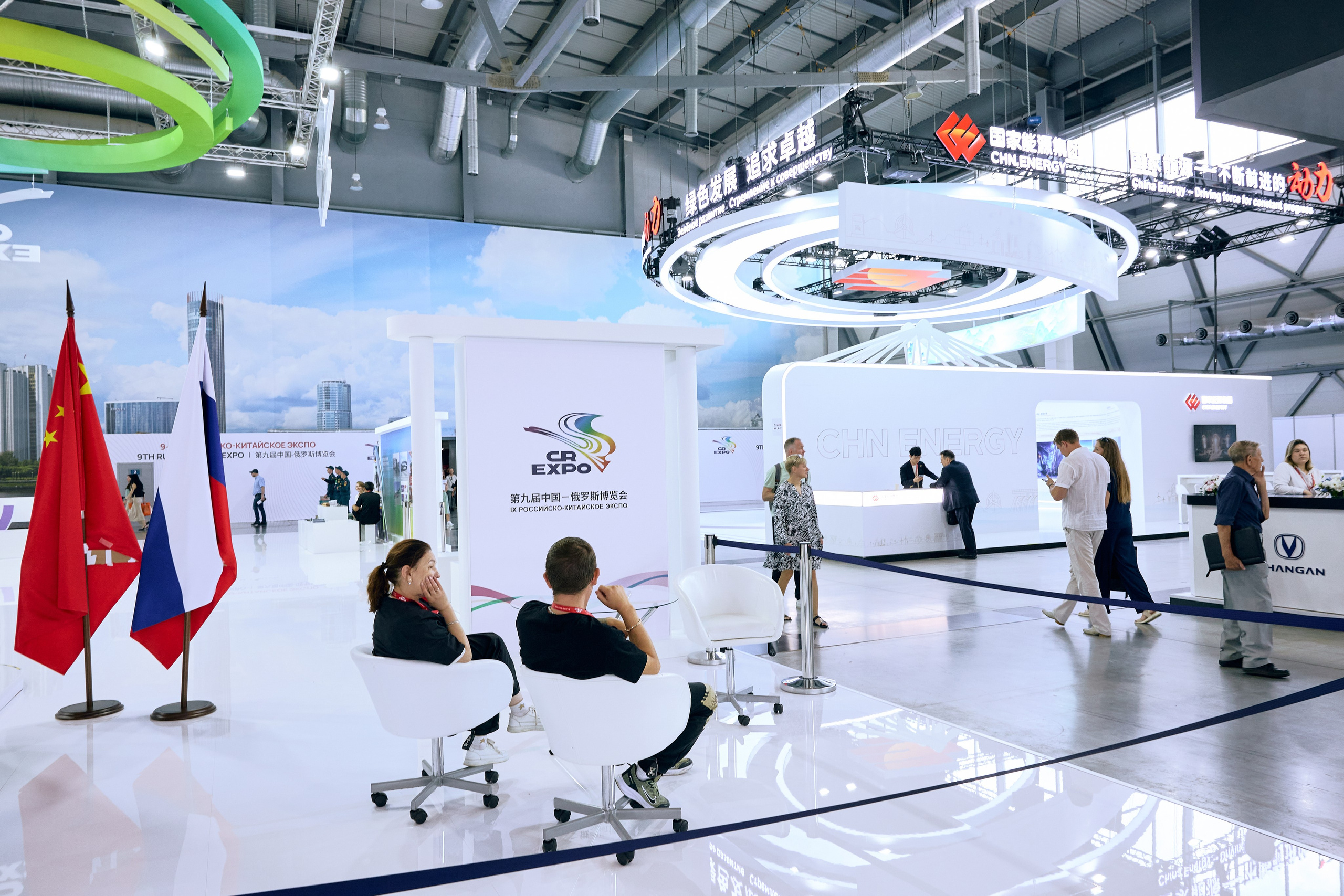 Иннопром-2025. Предметный и репортажный фотограф Алексей Кротов