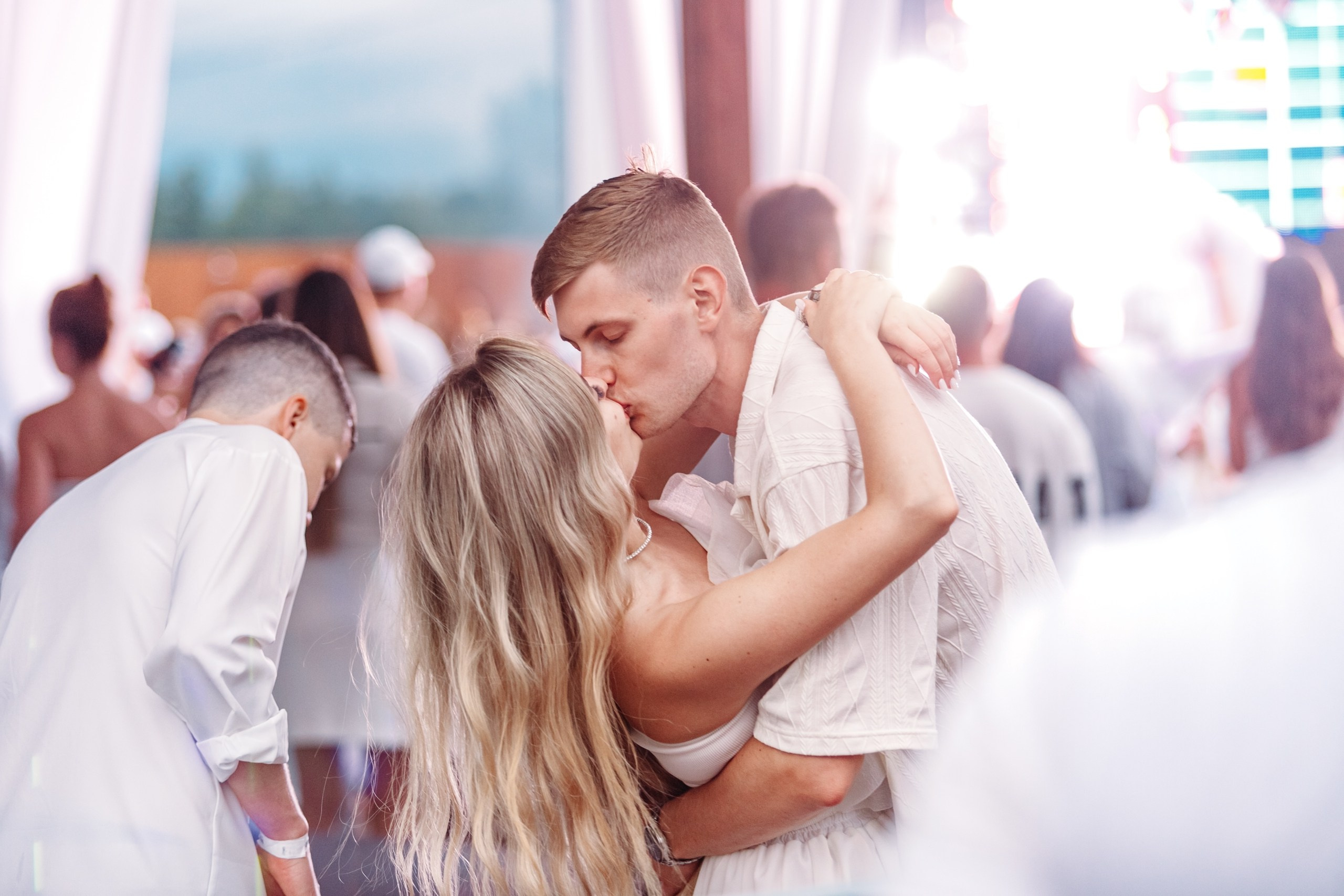 White Party @ Бархат парк. Репортажный фотограф Максим Полянский. Москва, Санкт-Петербург, Красноярск