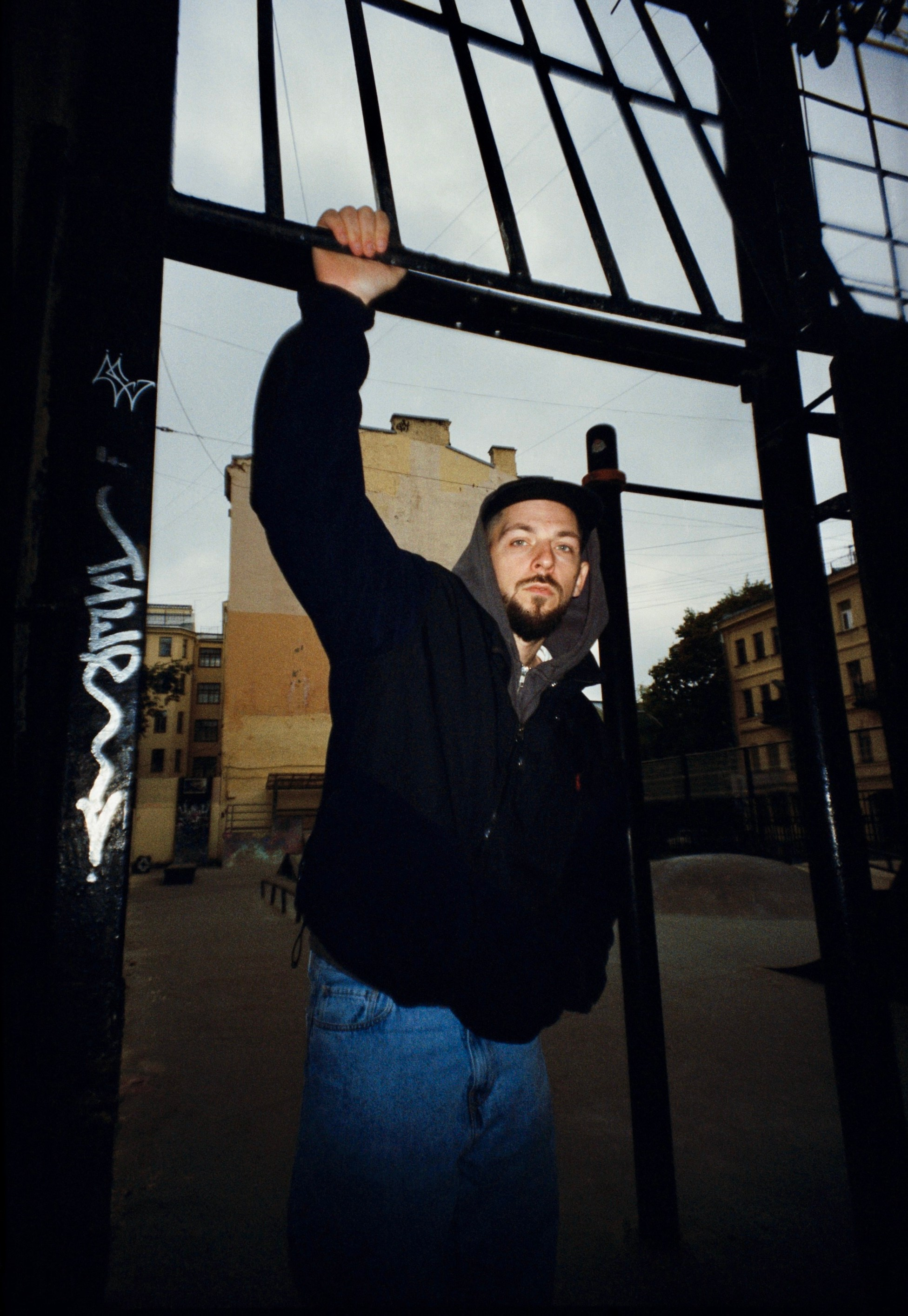 Faces. TATIANA DARINA — film photographer in St. Petersburg