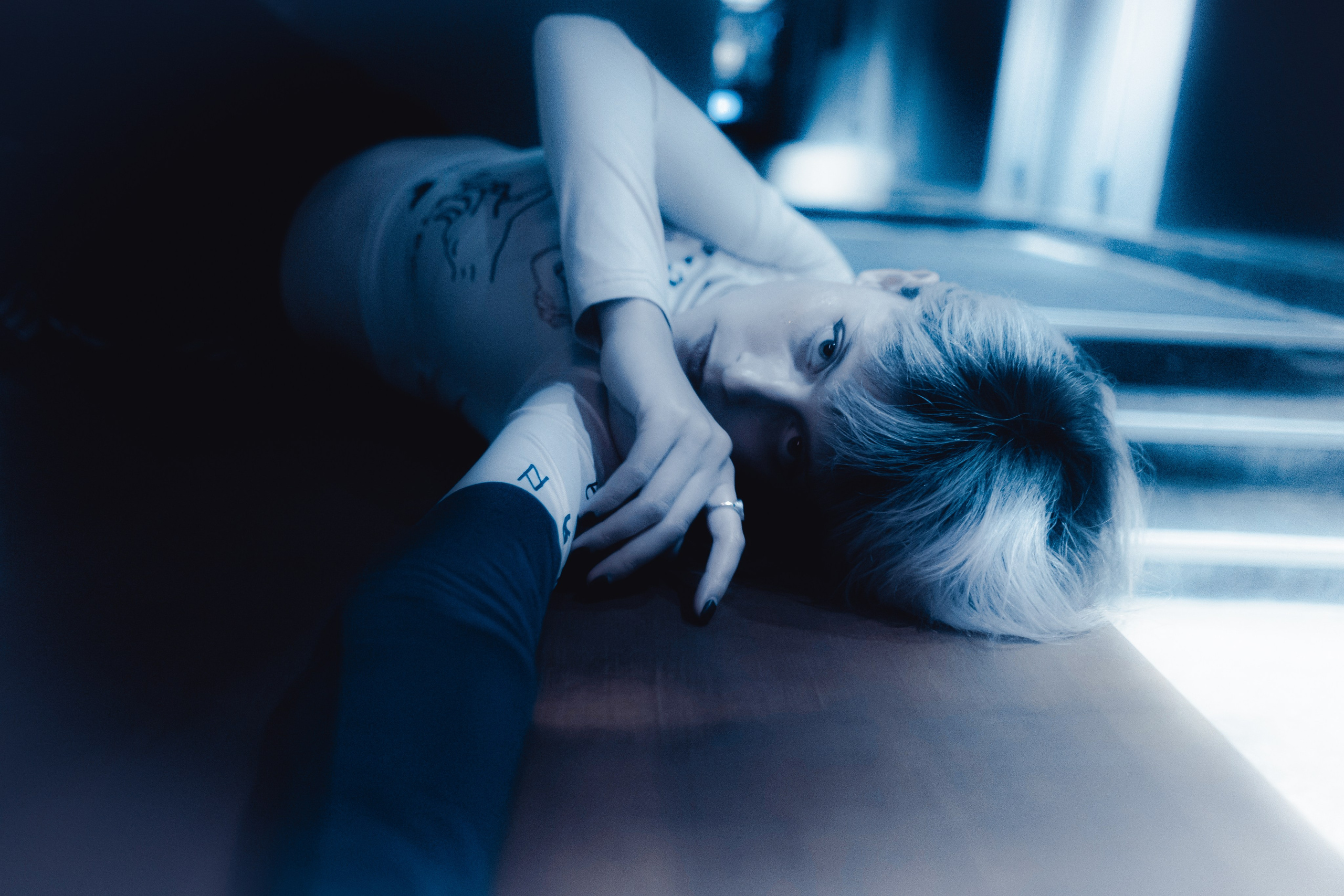 Юля | Blue glow. DENY DEW Фотограф Санкт-Петербург