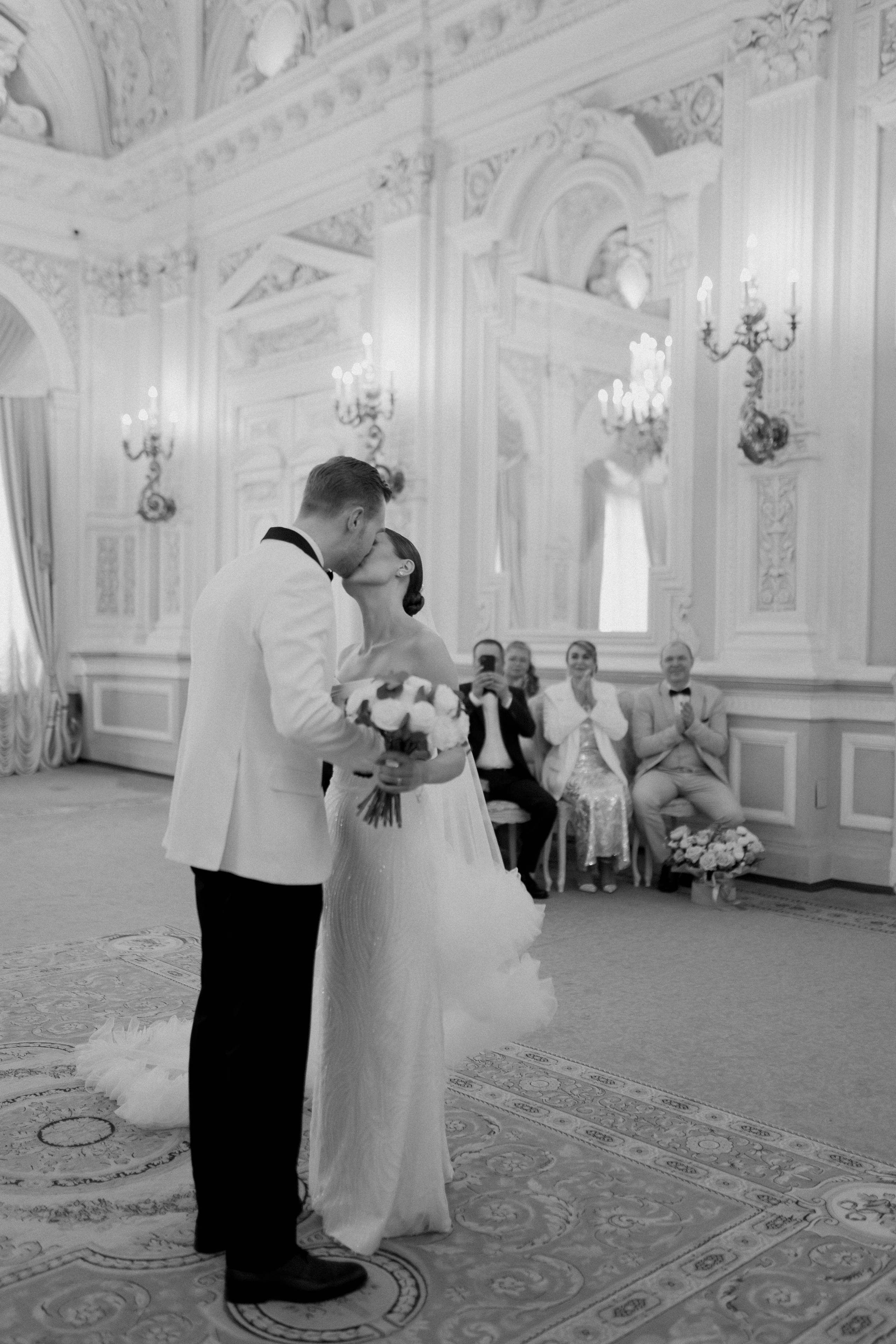 …. Свадебный фотограф в Санкт-Петербурге Александра Чукавина