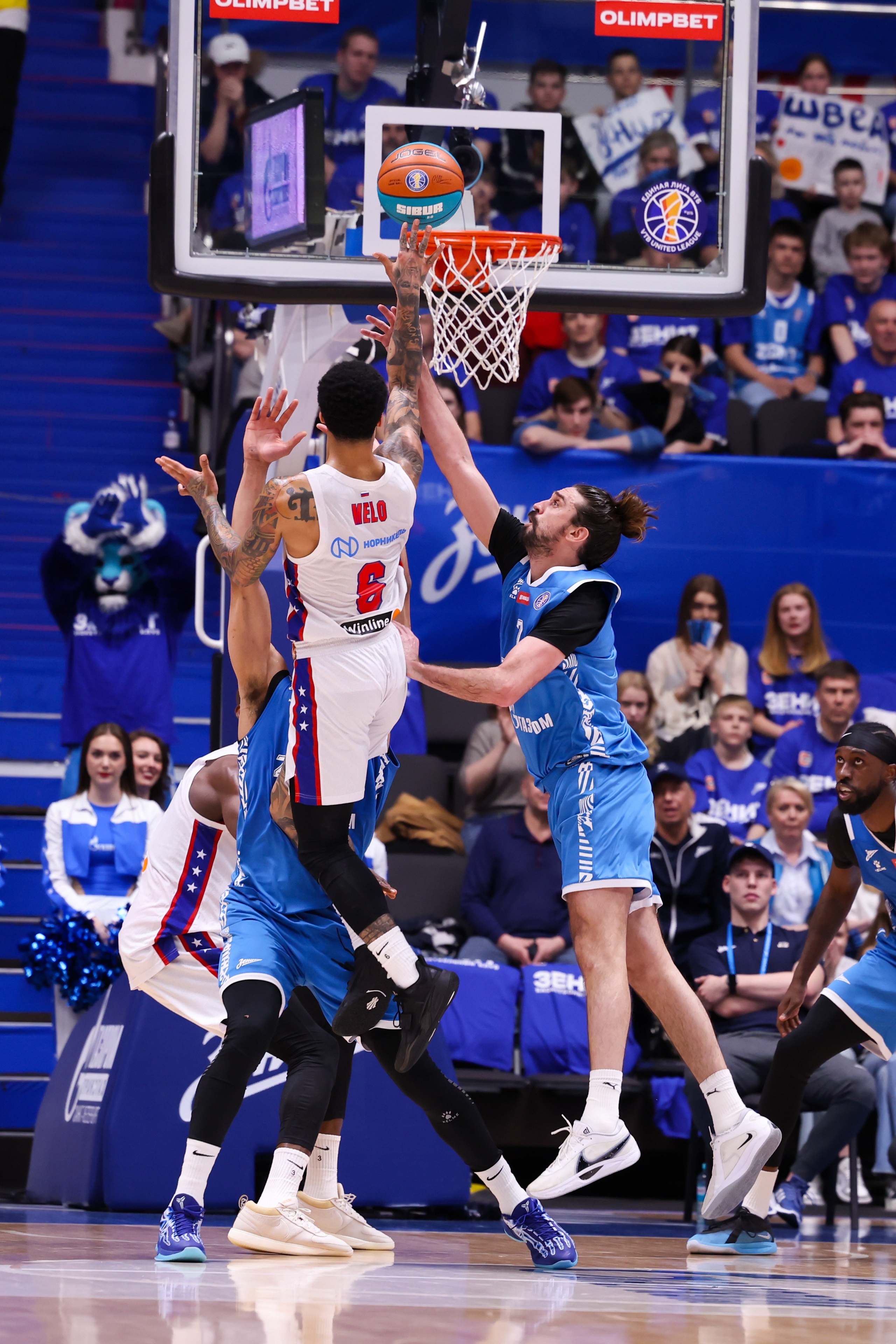 БК «Зенит» — БК «ЦСКА» финал ЕЛ ВТБ 1 игра 27.05.2025. Спортивный и репортажный фотограф Антон Тереханов