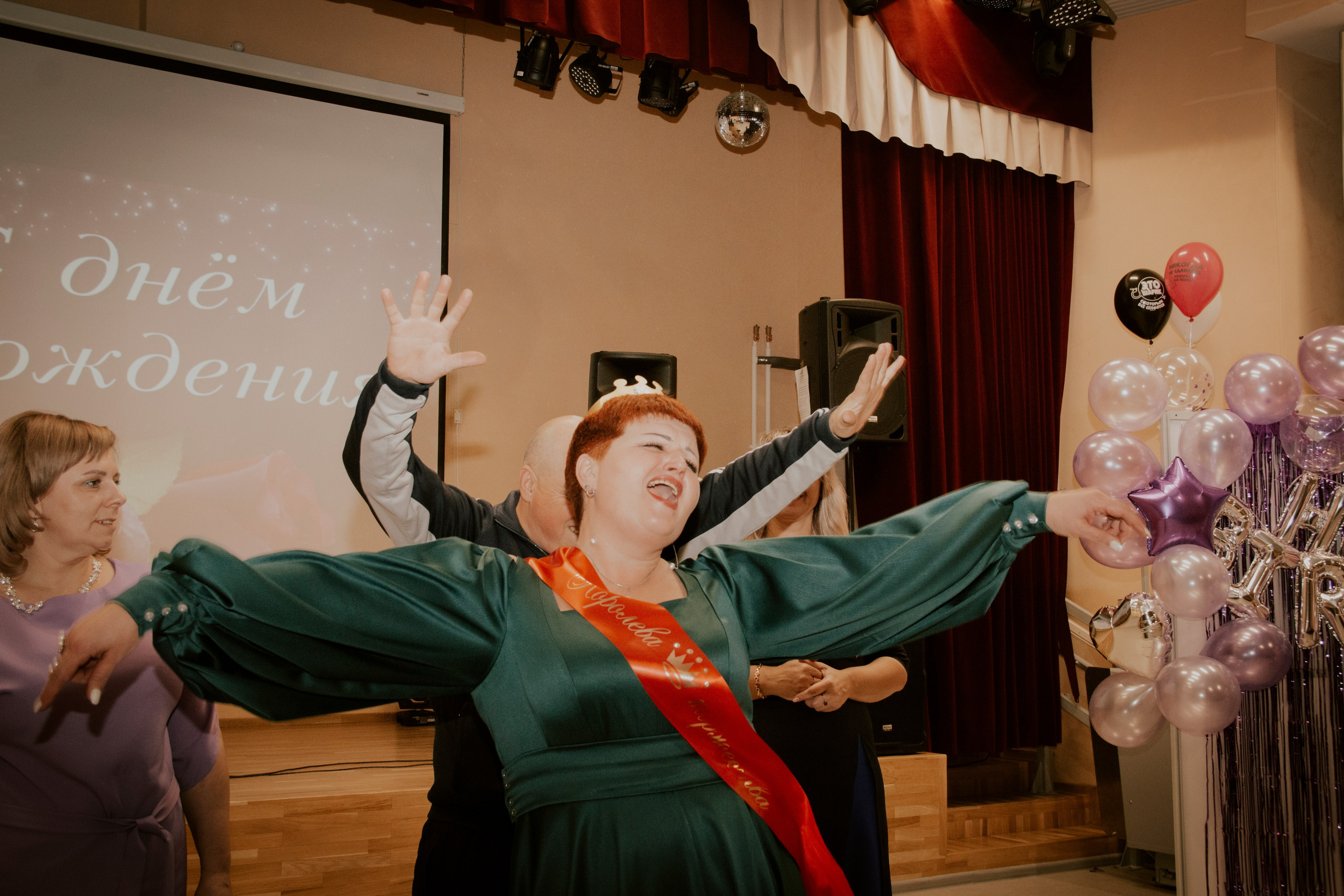 Нина и её 18). ProFoto