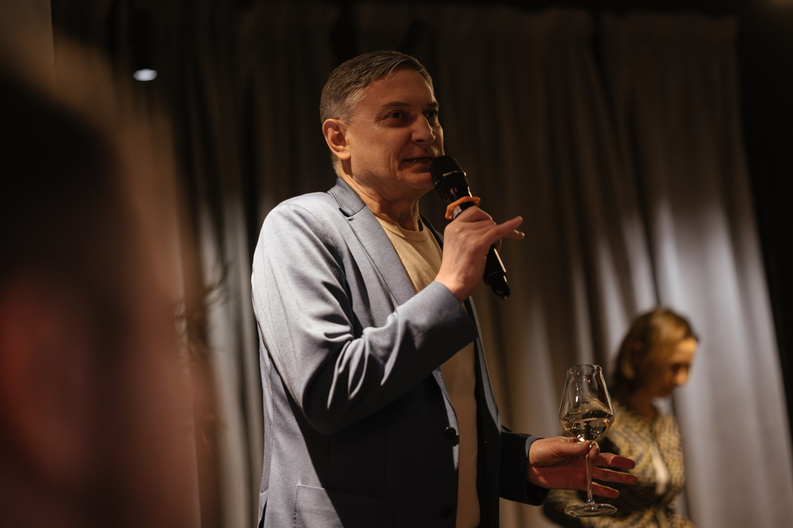 Винный вечер. Фотограф Арсений Гуров