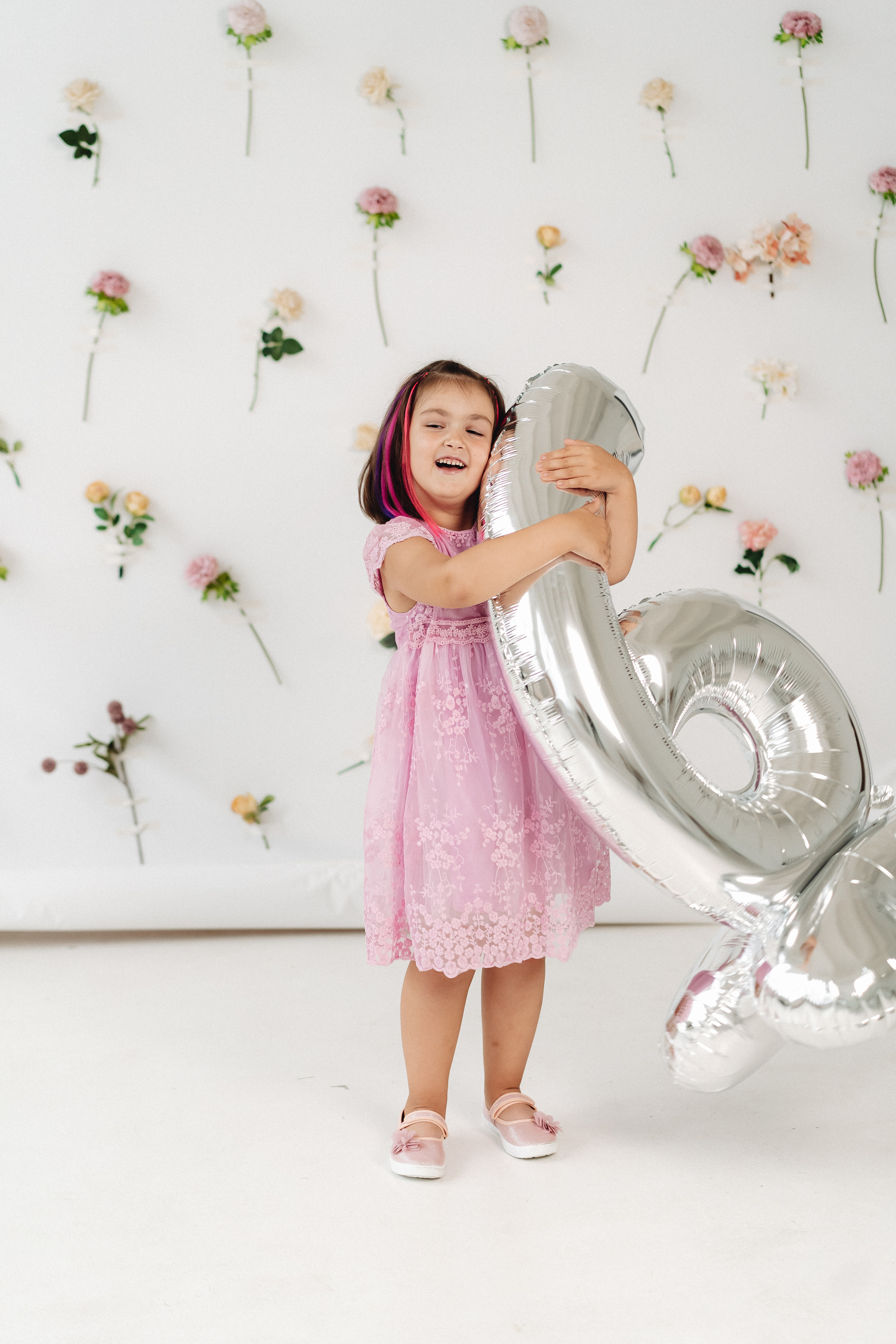 ДР в большой студии. Семейный и контент фотограф в Красноярске Власова Екатерина