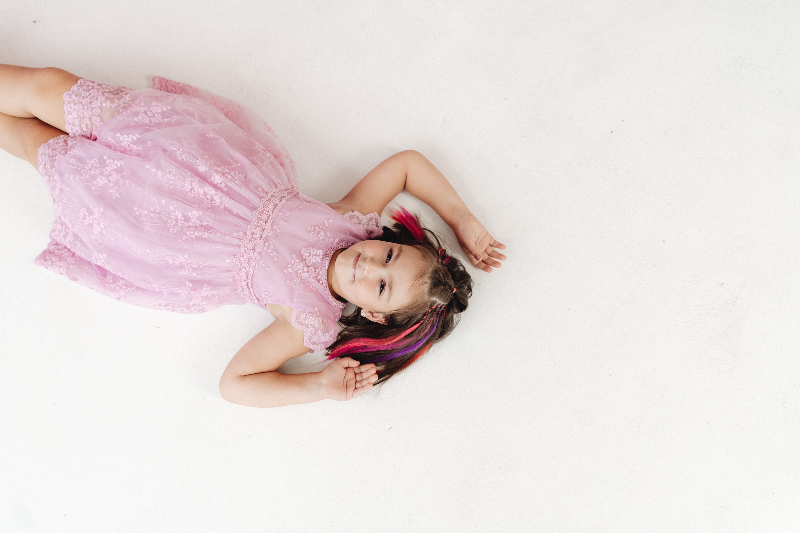 ДР в большой студии. Семейный и контент фотограф в Красноярске Власова Екатерина