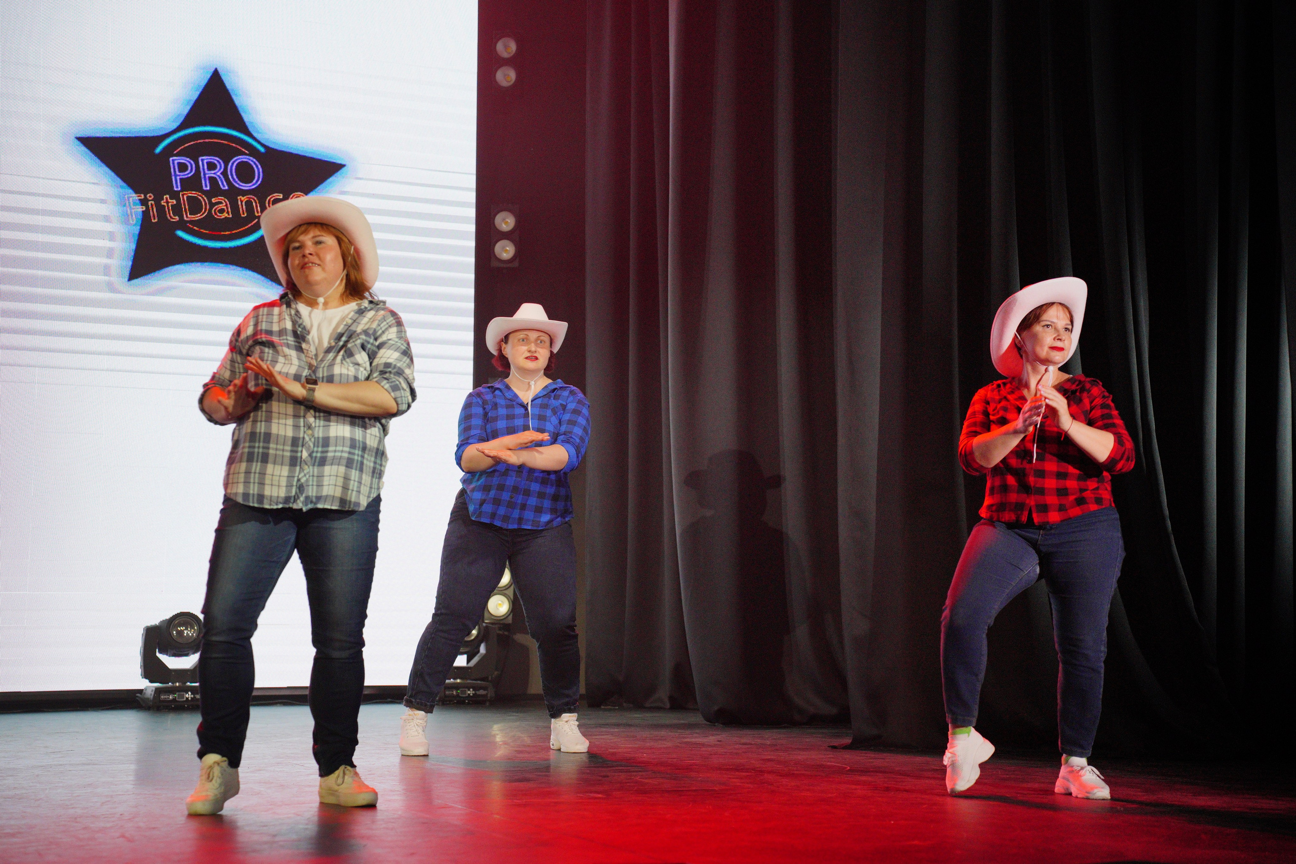 Танцевальный конкурс|Концертный зал Epicenter. Концертный и репортажный фотограф в Санкт-Петербурге Слава Пахомов