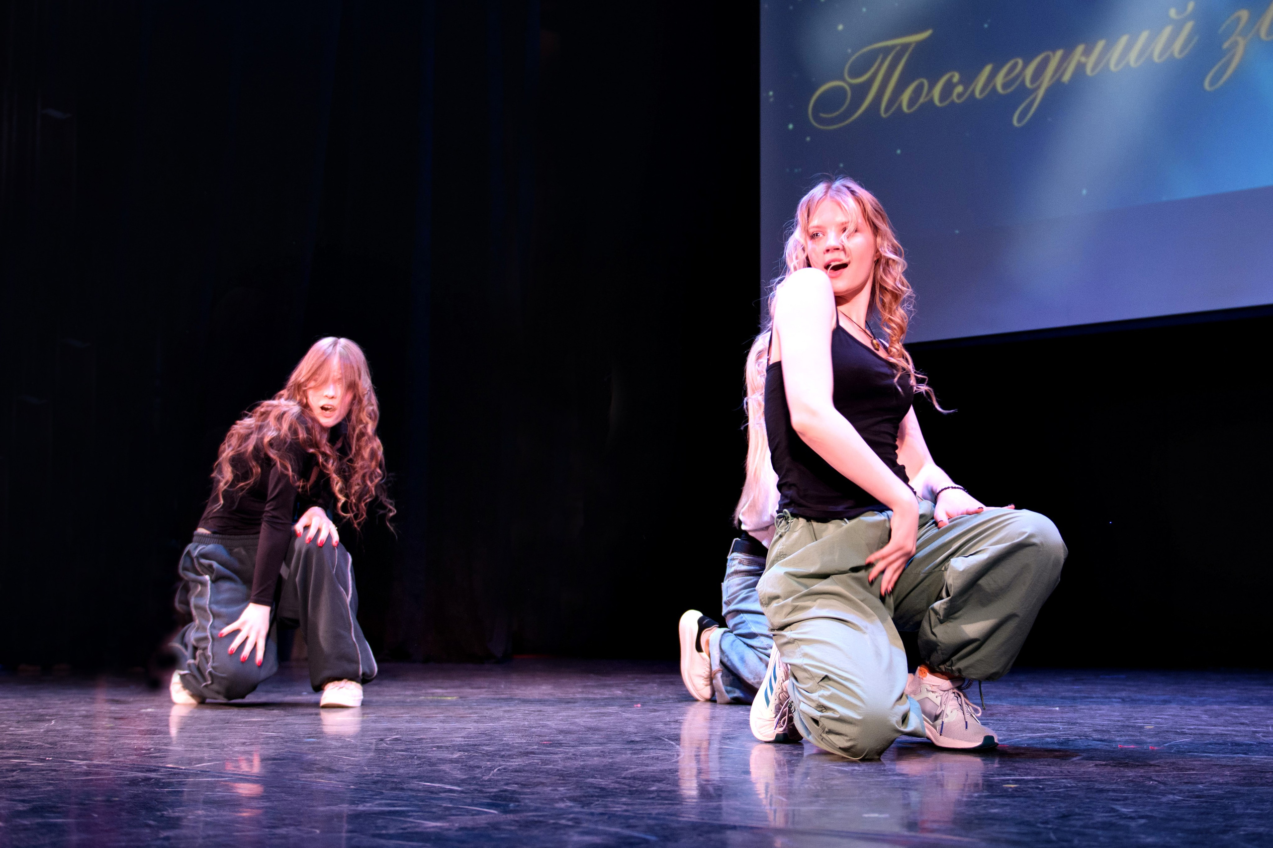 Фотосъёмка торжественного вечера выпускников. Организация и проведение фотосъемок в Санкт-Петербурге. Фотограф Смирягин Илья