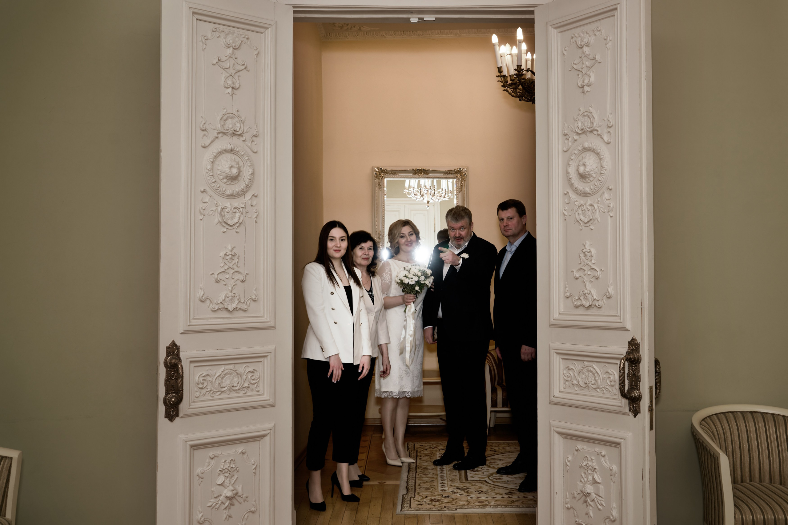 Взрослые пары. Элегантная камерная свадьба.Лариса и Геннадий. Свадебный, семейный и контент фотограф в Санкт- Петербурге Елена Грие