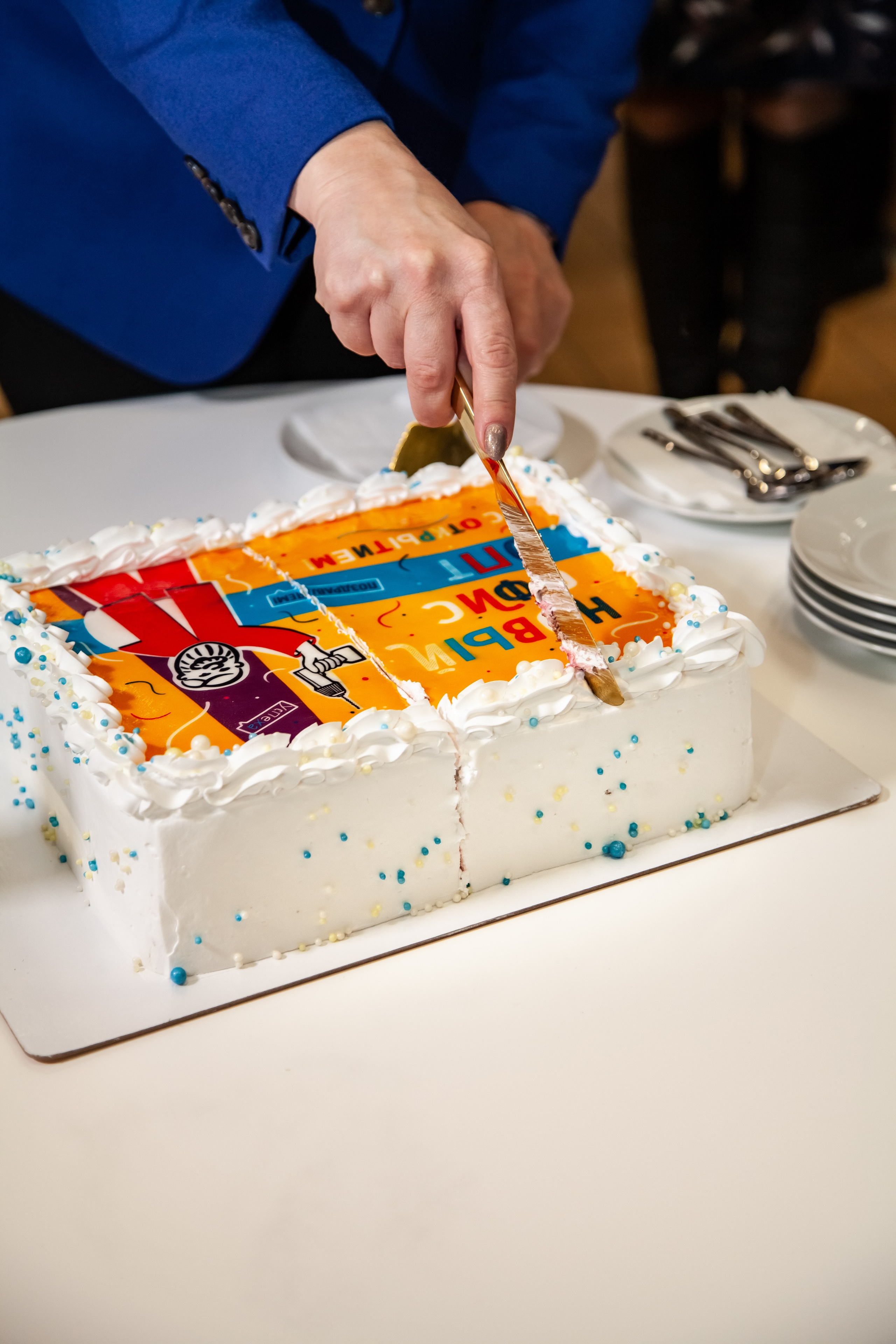 Петрович — открытие коворкинга. Двойняшки-фотографы Анна и Анастасия в Санкт-Петербурге