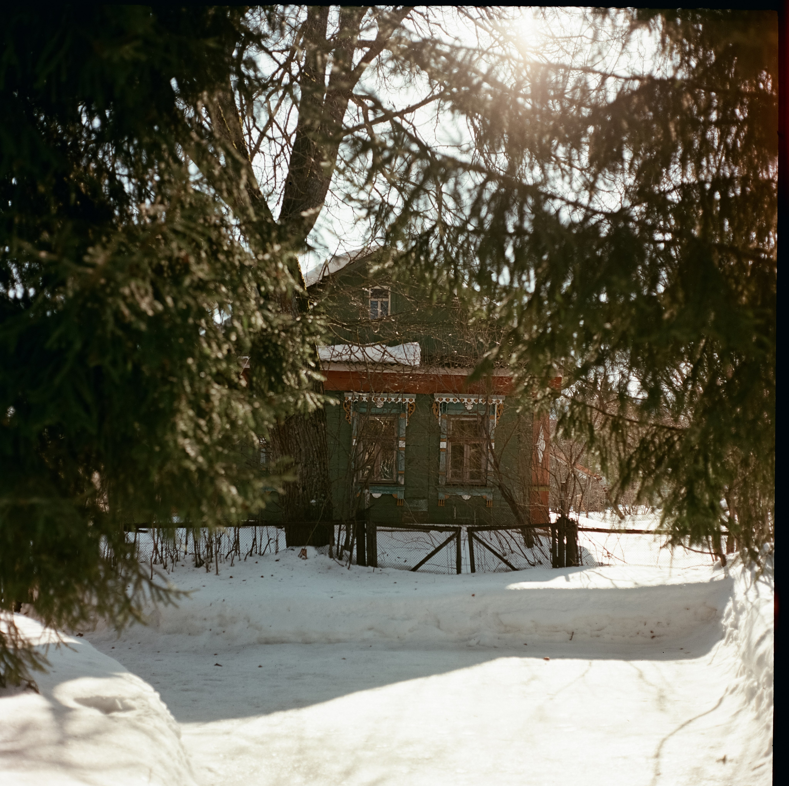 Kowa Six / Kodak Aerocolor IV C-41 / Лукино