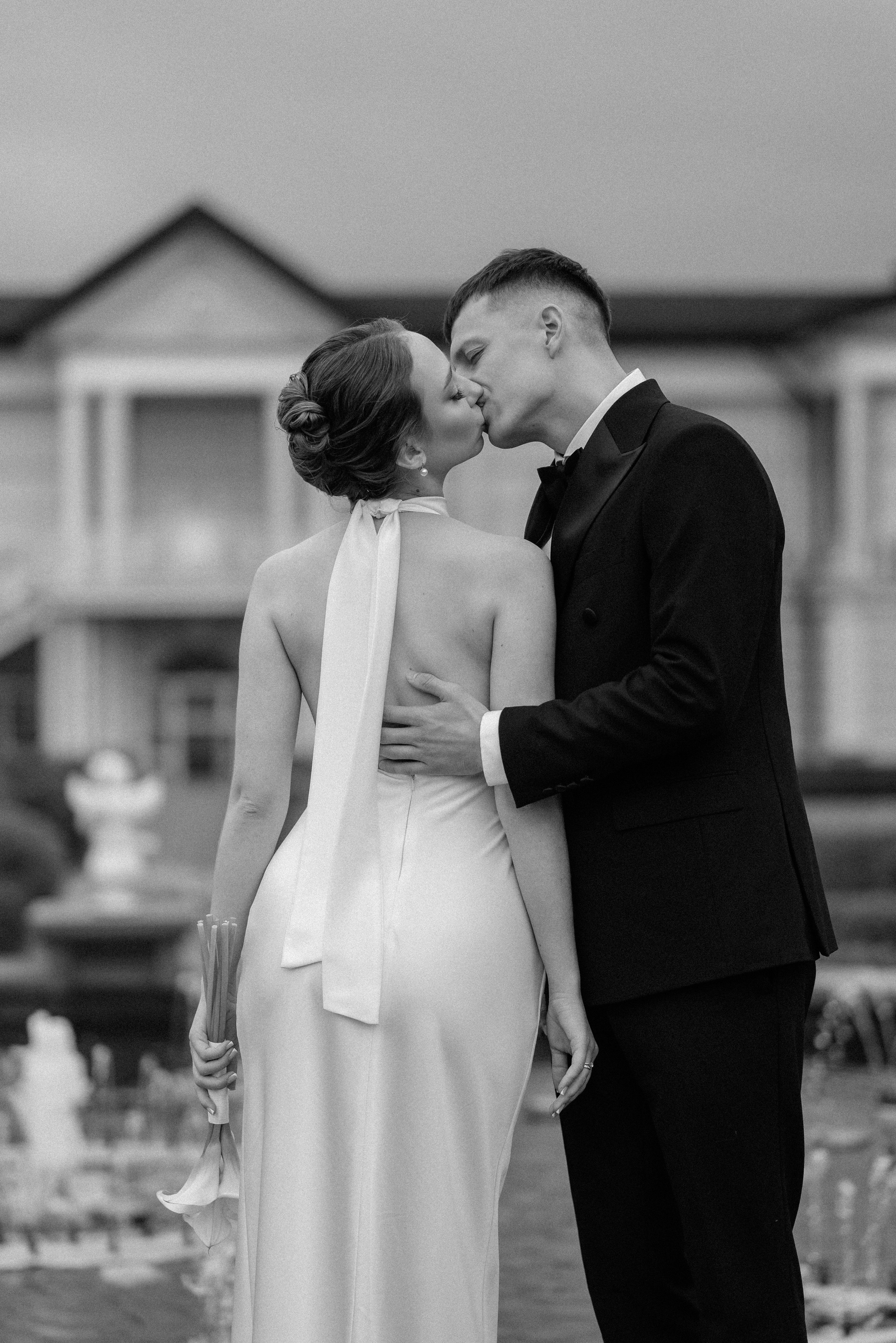 Wedding day in Martinique Bar. Wedding PHOTOGRAPHER Andrew Vnukov