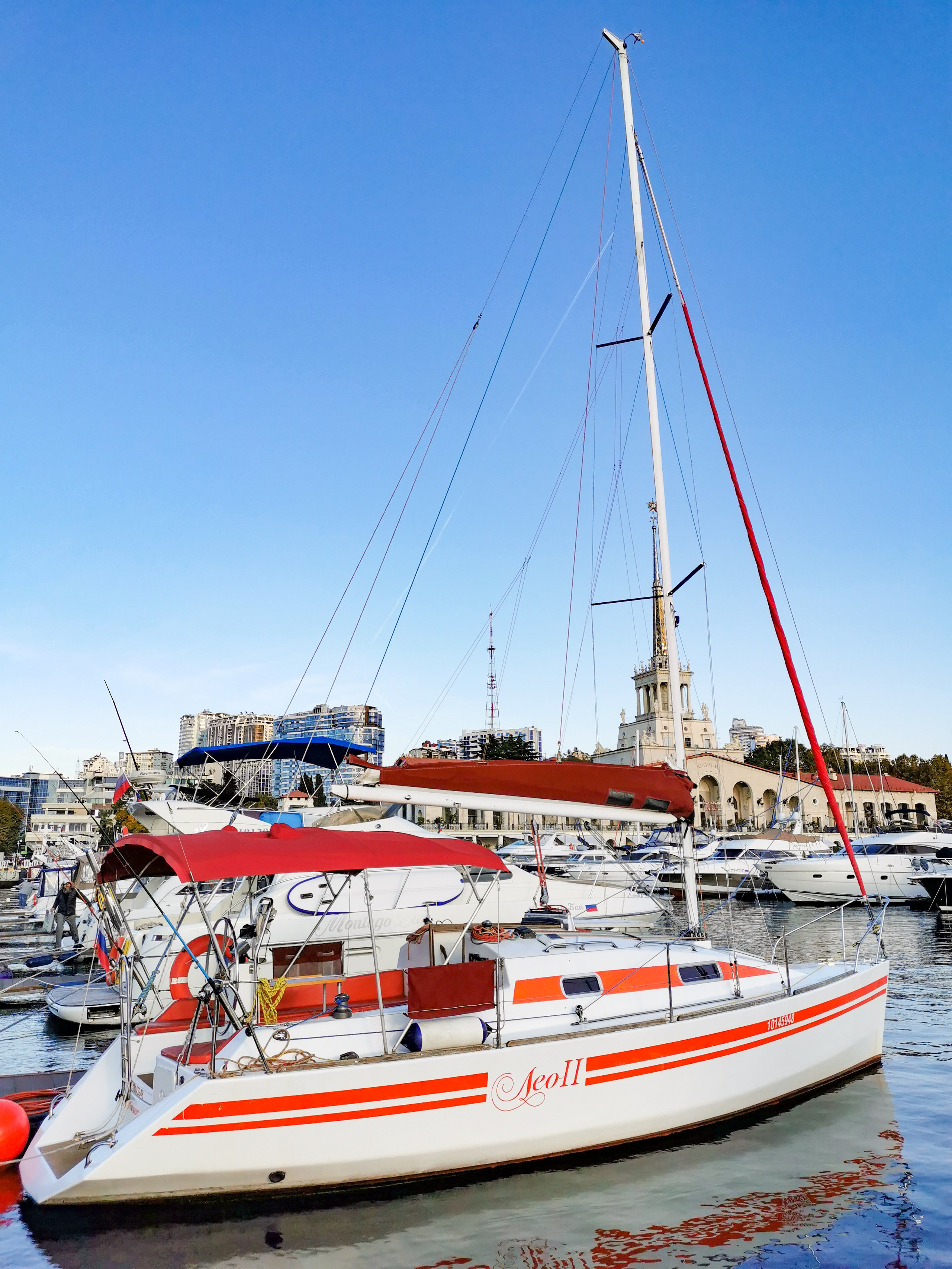 Парусная яхта LEO2 ЛЕО Аренда Яхты в Сочи Яхтанаморе YACHTANAMORE