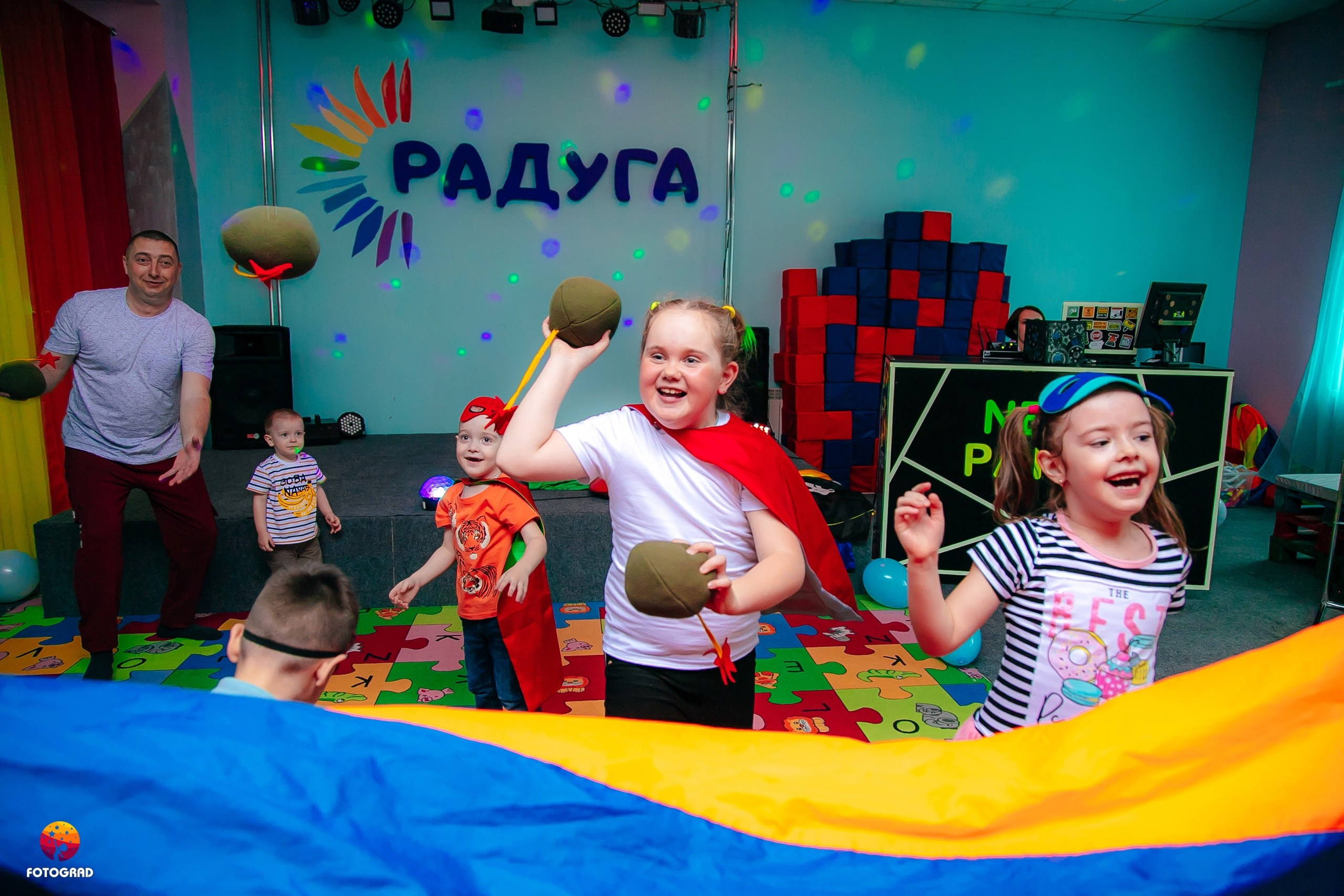 Детский репортаж. Команда специалистов в мире фотографии и видео. Детский фотограф, семейный фотограф