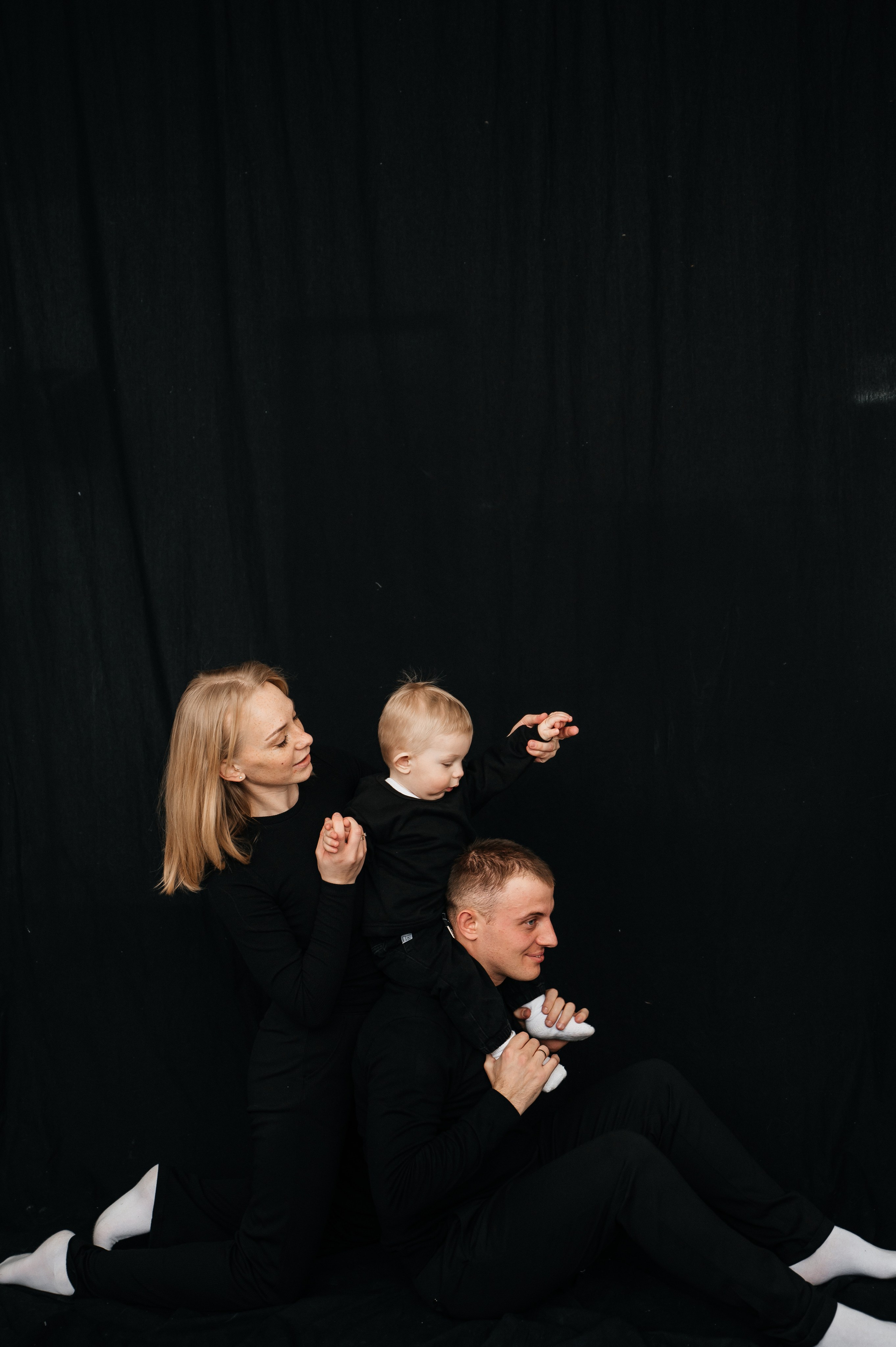 Ваня, Кристина и Мирон. Свадебный и семейный фотограф в городе Смоленске