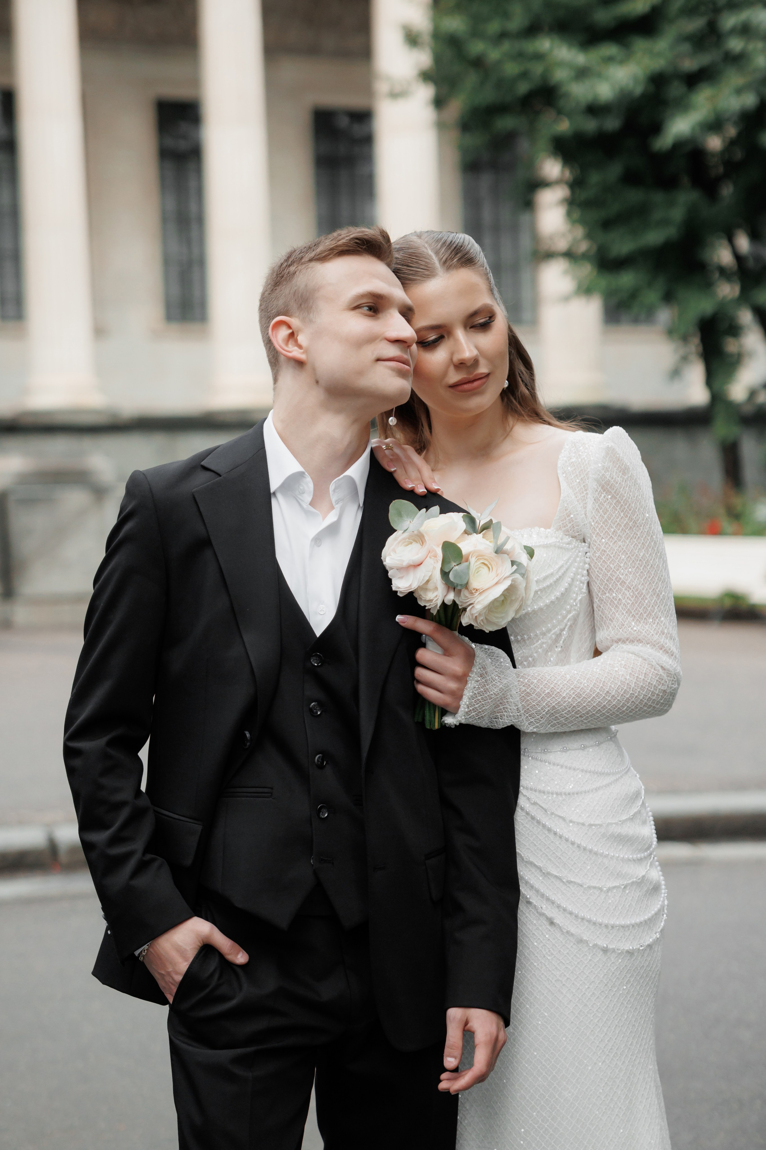 Фотосессия у Пушкинского музей. Свадебный и репортажный фотограф (Москва, Королев и другие)