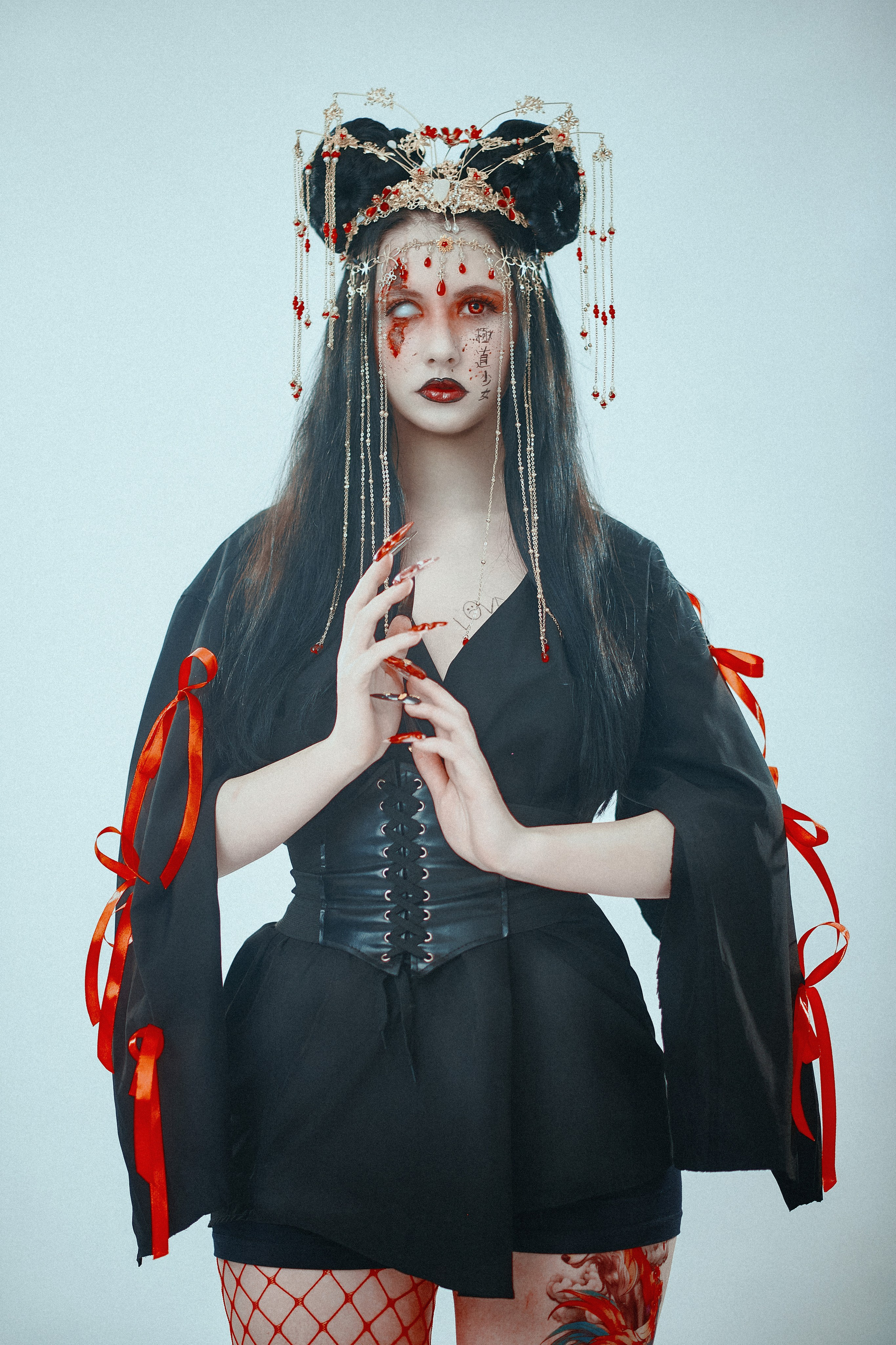 Оффлайн курс в студии RoRo по творческой съёмке. Фотограф Яковлев Роман — Красноярск