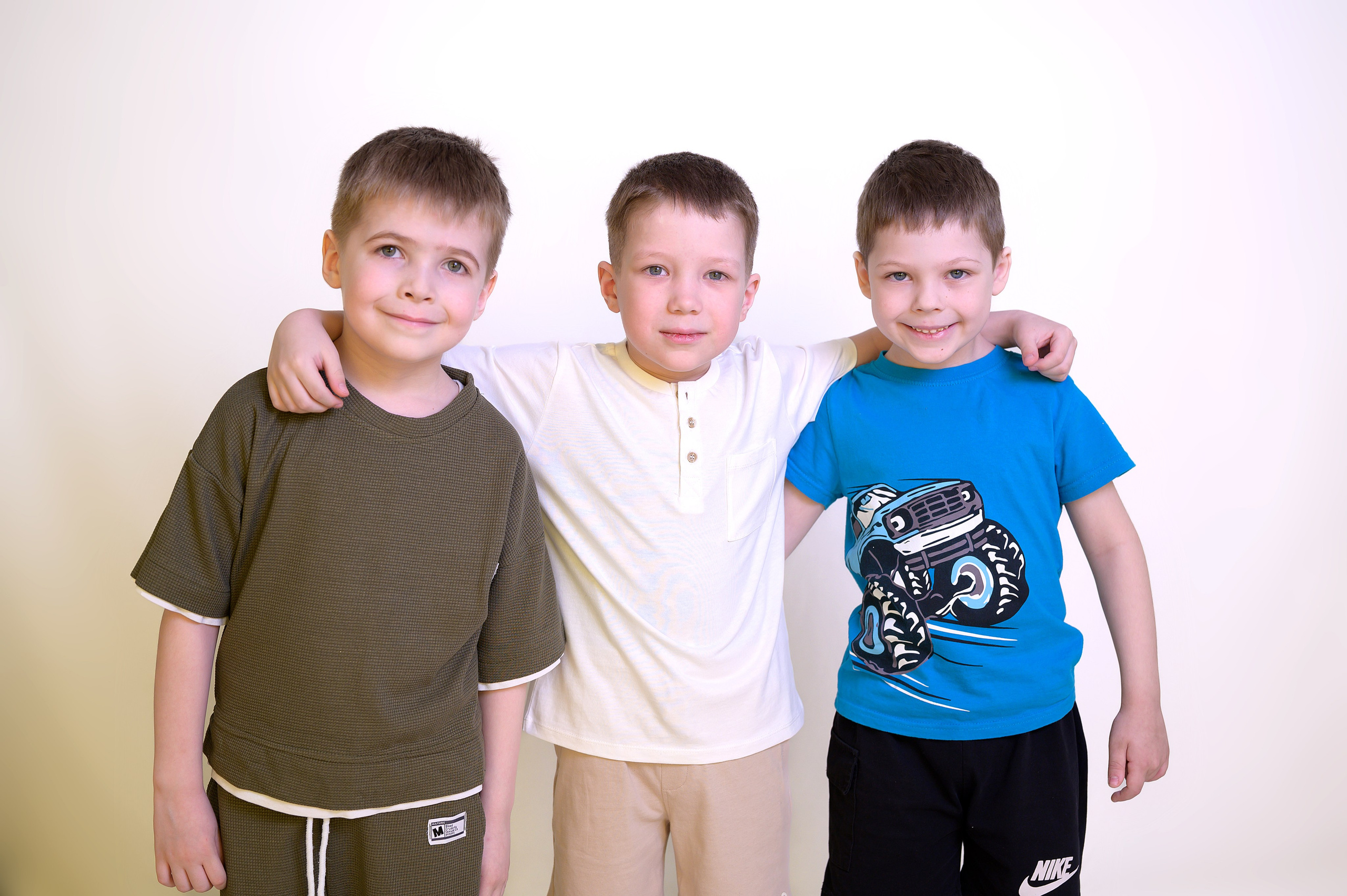 Д/с№ 3к3 группа «Фантазёры» (индивидуальный дизайн) + рисунки детей. Фотограф новорожденных, семейный детский в Тюмени Татьяна Морозова