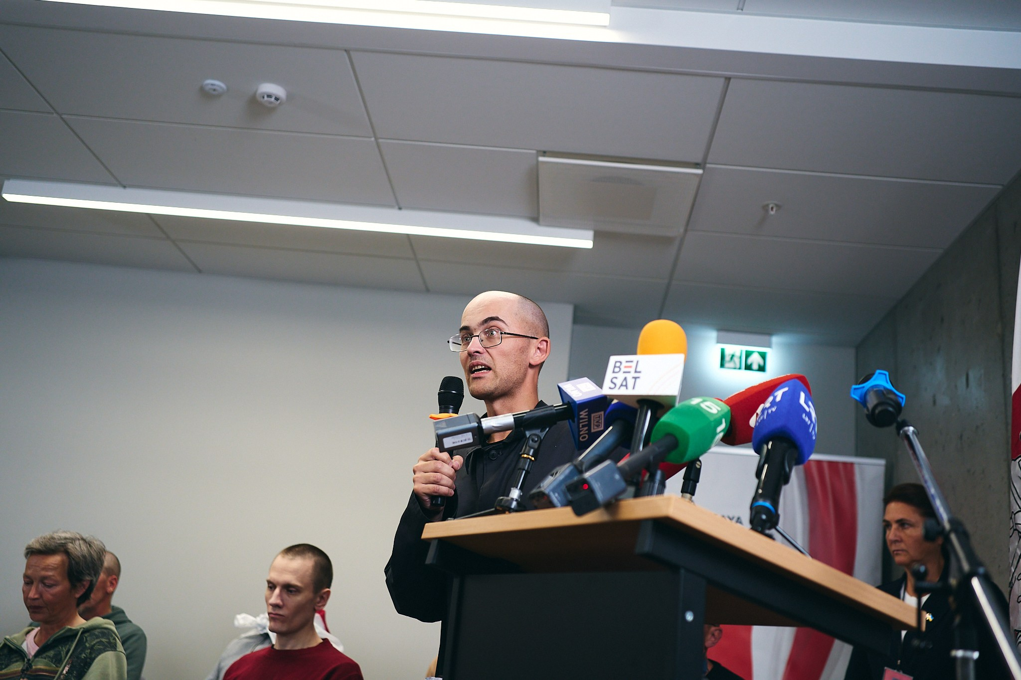 Press conference with Sviatlana Tsikhanouskaya and released political prisoners. Photographer in Vilnius