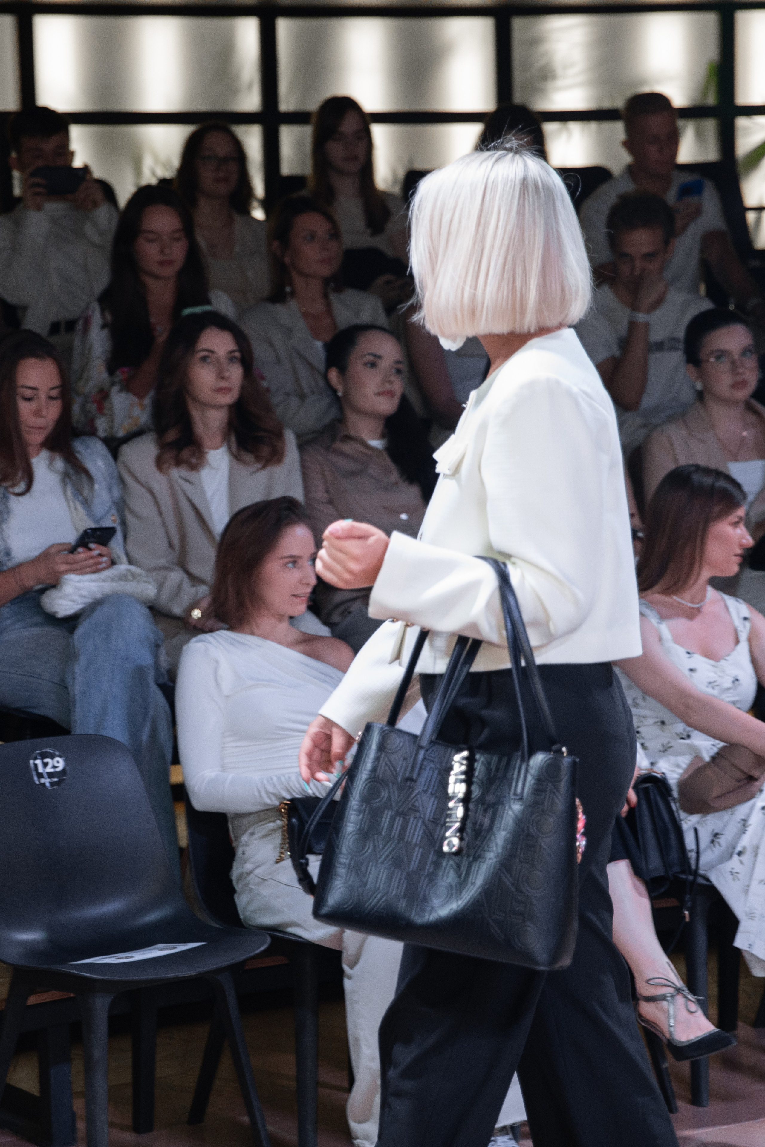 Полина Маришова | Оффлайн Тренинг по речи и голосу. Фотограф брендов и бизнеса в Москве Алексей Сентюрин