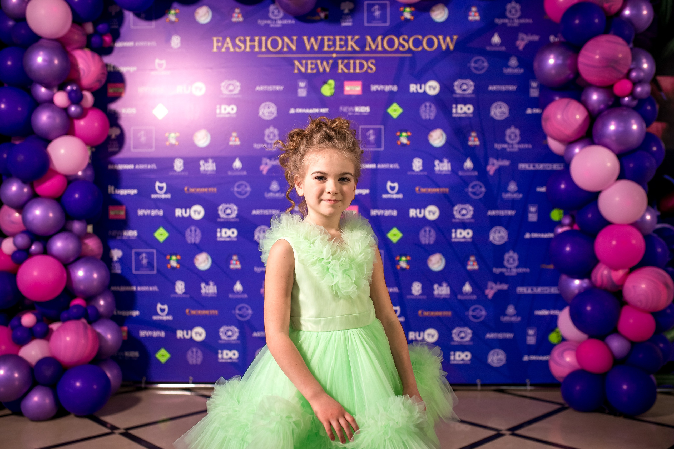 Показ Итальянской моды в России весна 2022. Женский фотограф Крещение Венчание Москва Брянск