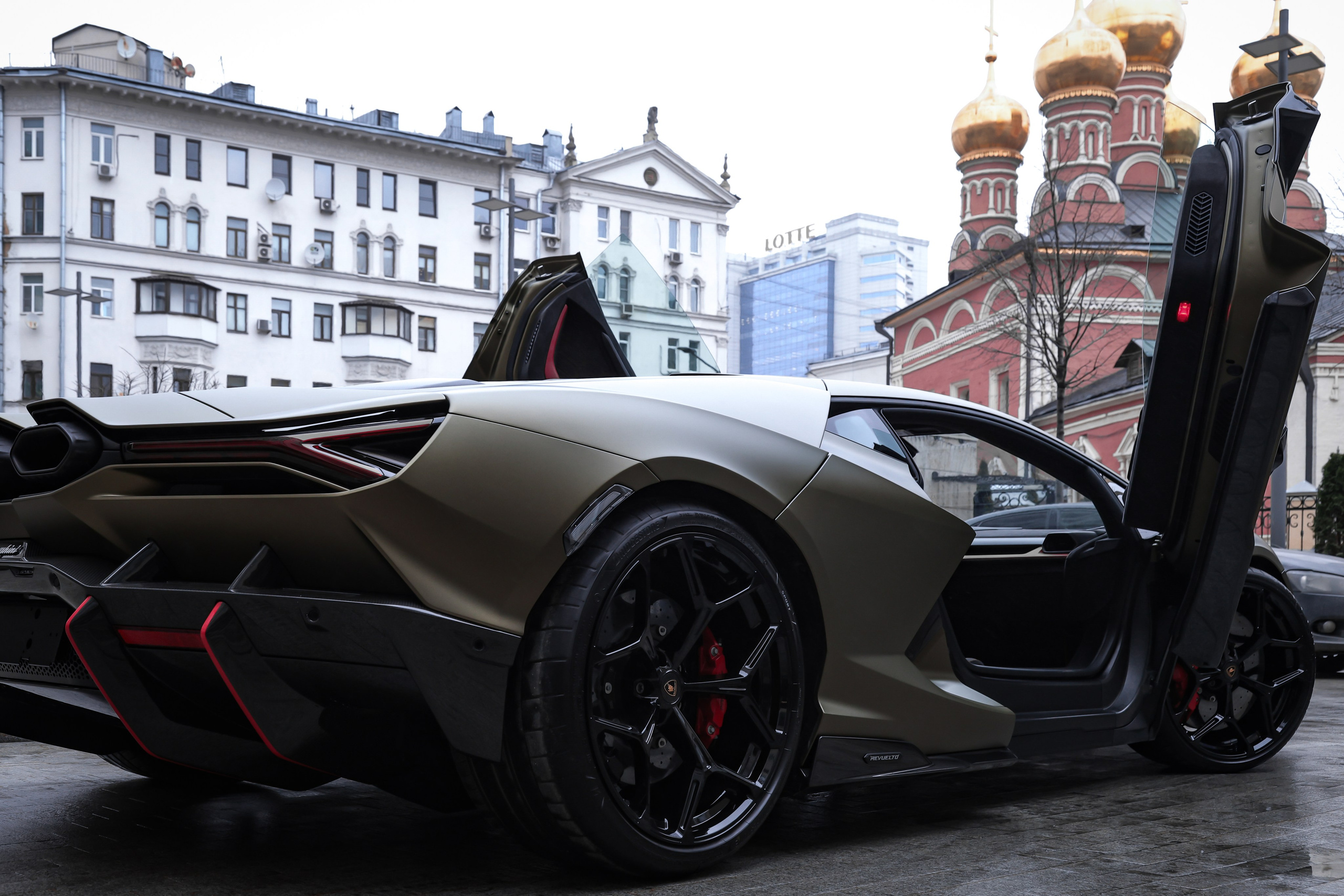 2024 Lamborghini Revuelto 6.5 AMT. Mixturecaptures