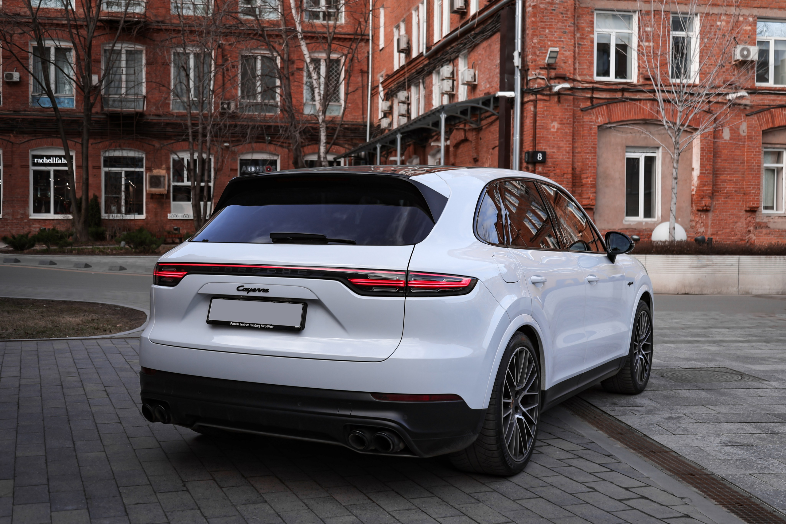 2020 Porsche Cayenne 3.0 AT. Mixturecaptures
