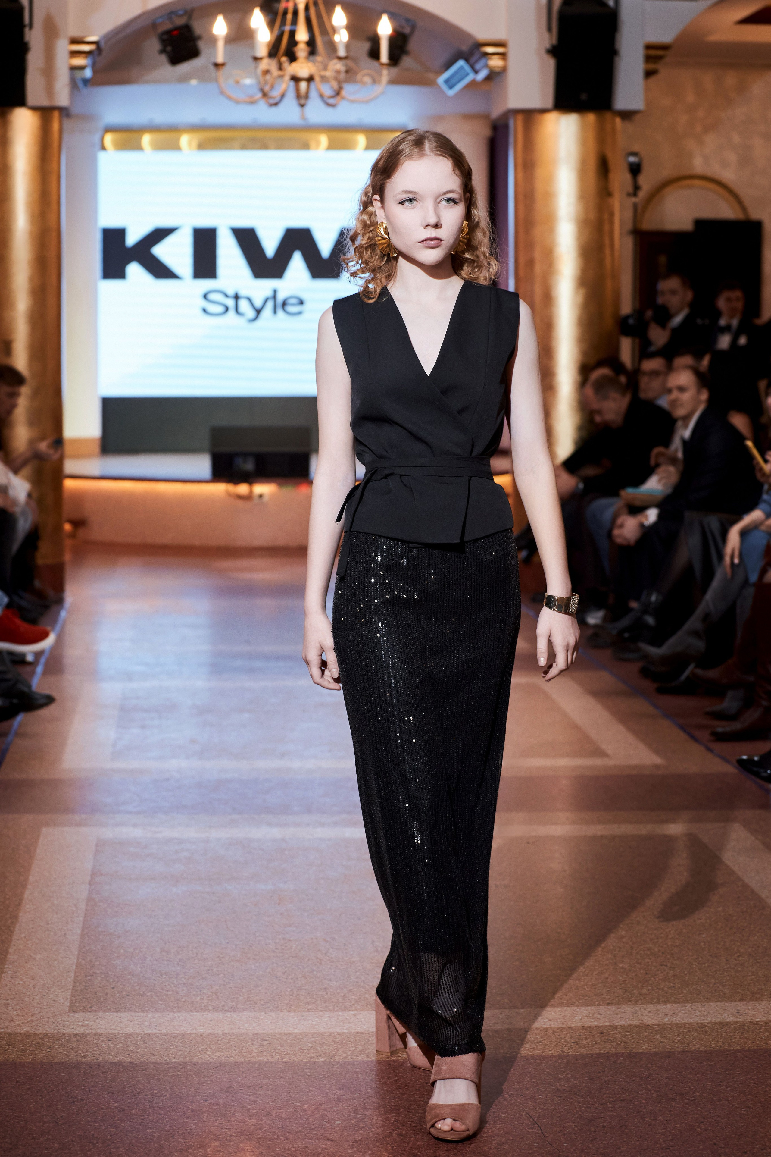 Modeling+. Fasion-show «Зима в городе» 2024. Фотограф Алексей Яковлев