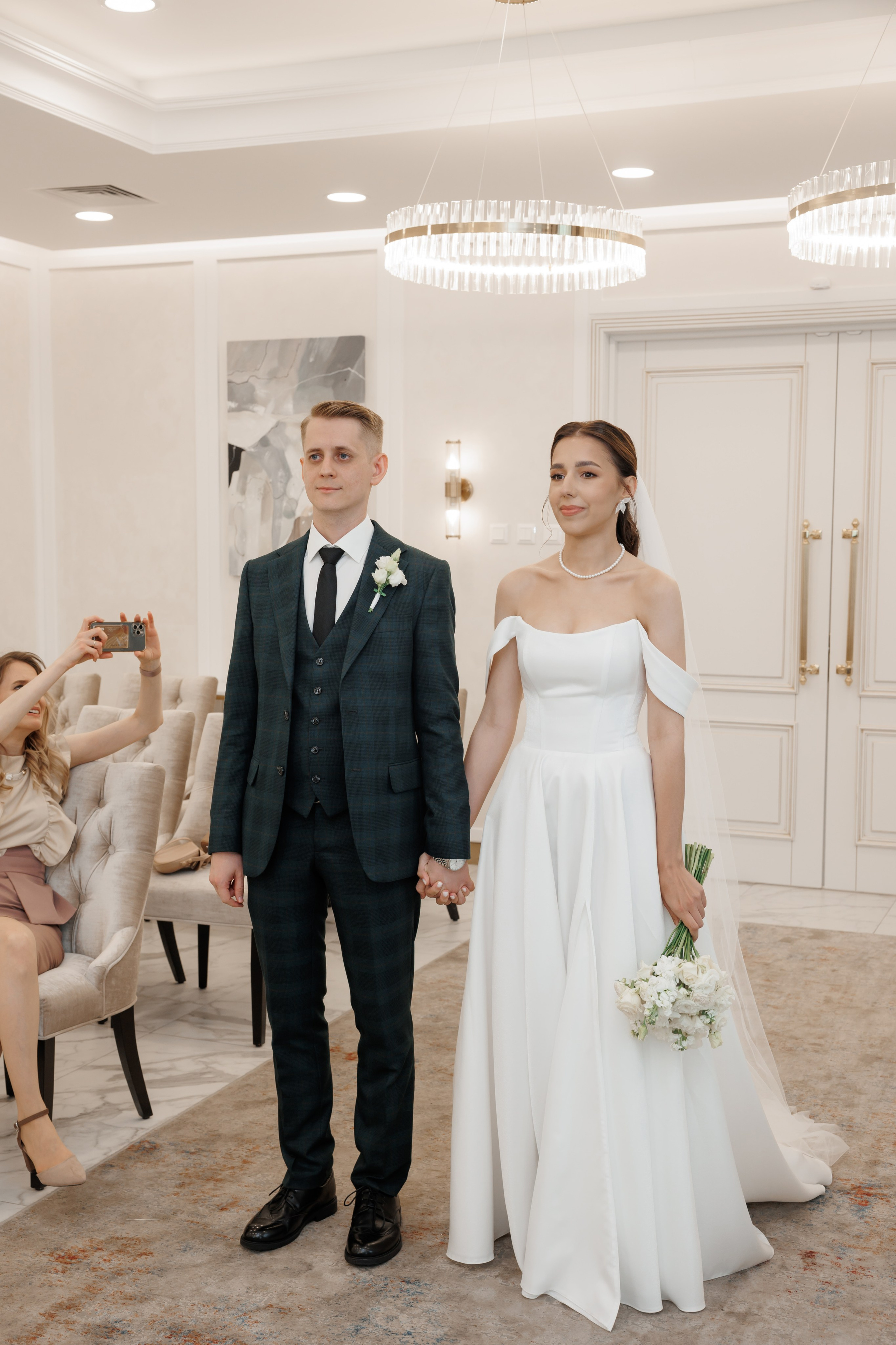 Регистрация в отеле Fish Point, ЗАГС Бутово, прогулка в Остафьево. Свадебный и репортажный фотограф (Москва, Королев и другие)