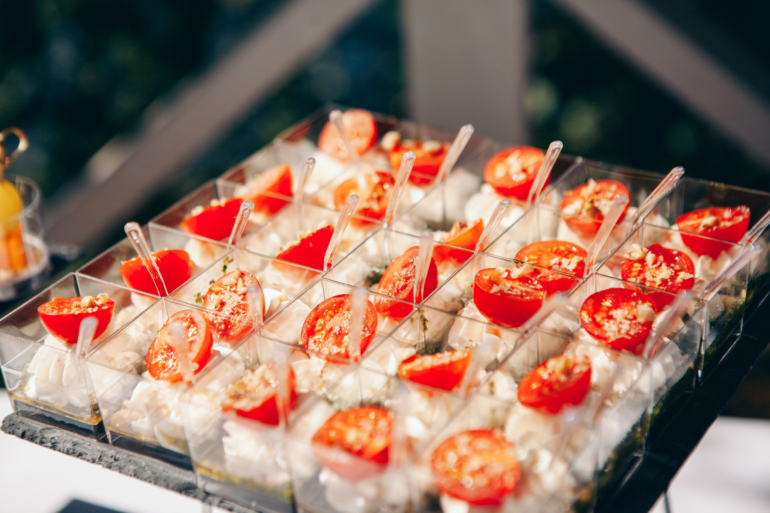 Фотосессия молодоженов на пляже Рублево. Фотограф Ольга Ефремова