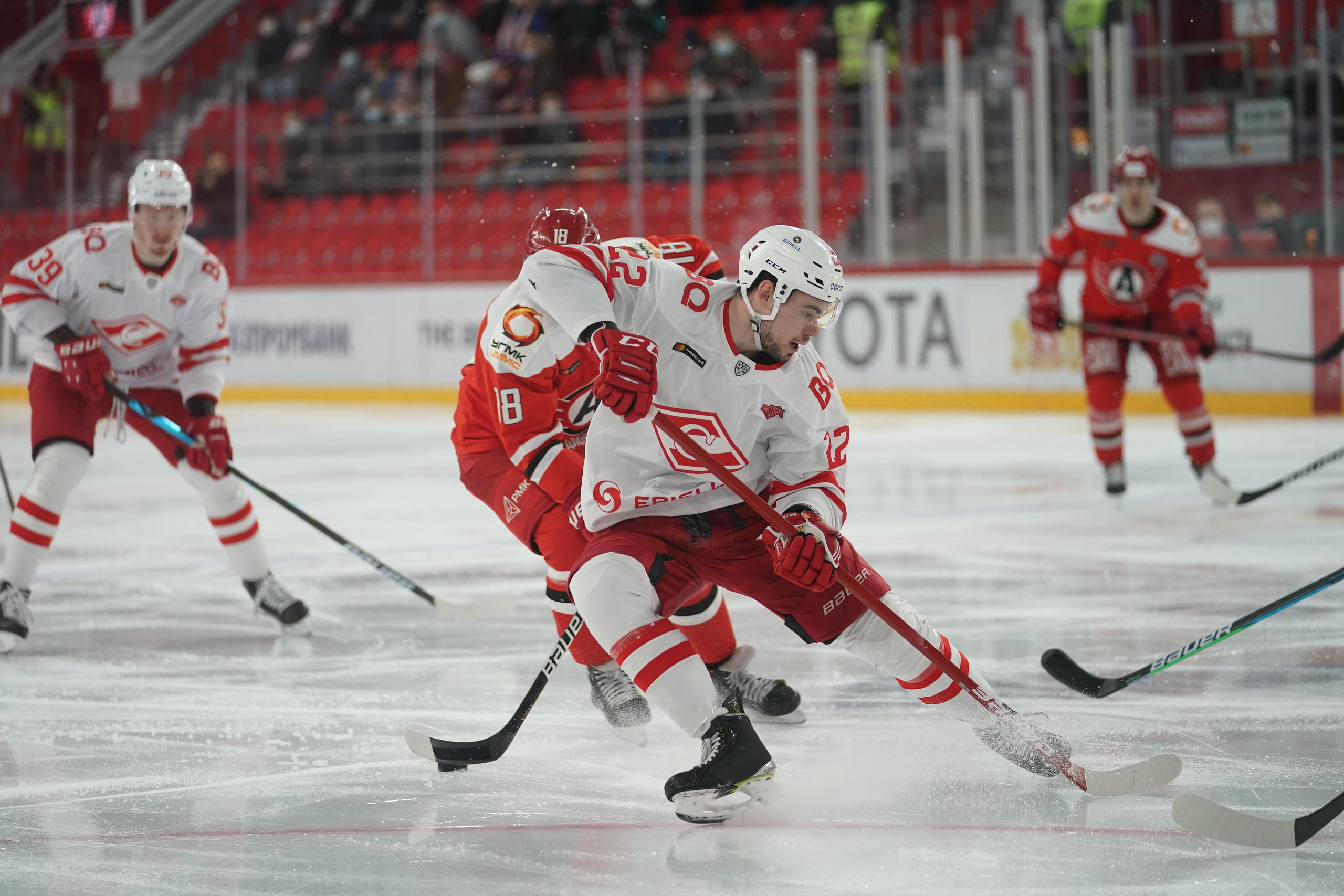 ХК «Спартак». Спортивный и репортажный фотограф в Москве и области Мари Панадеро